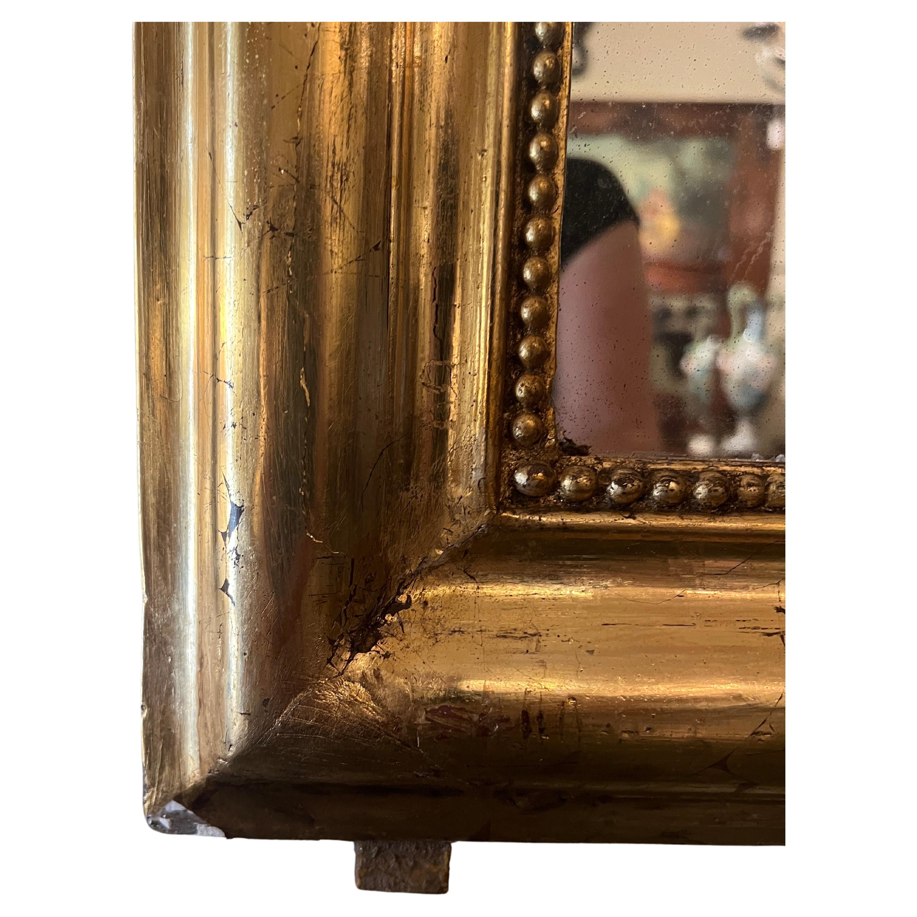 Miroir ancien à feuilles d'or Louis Philippe, Circa 1880. Bon état - En vente à New Orleans, LA