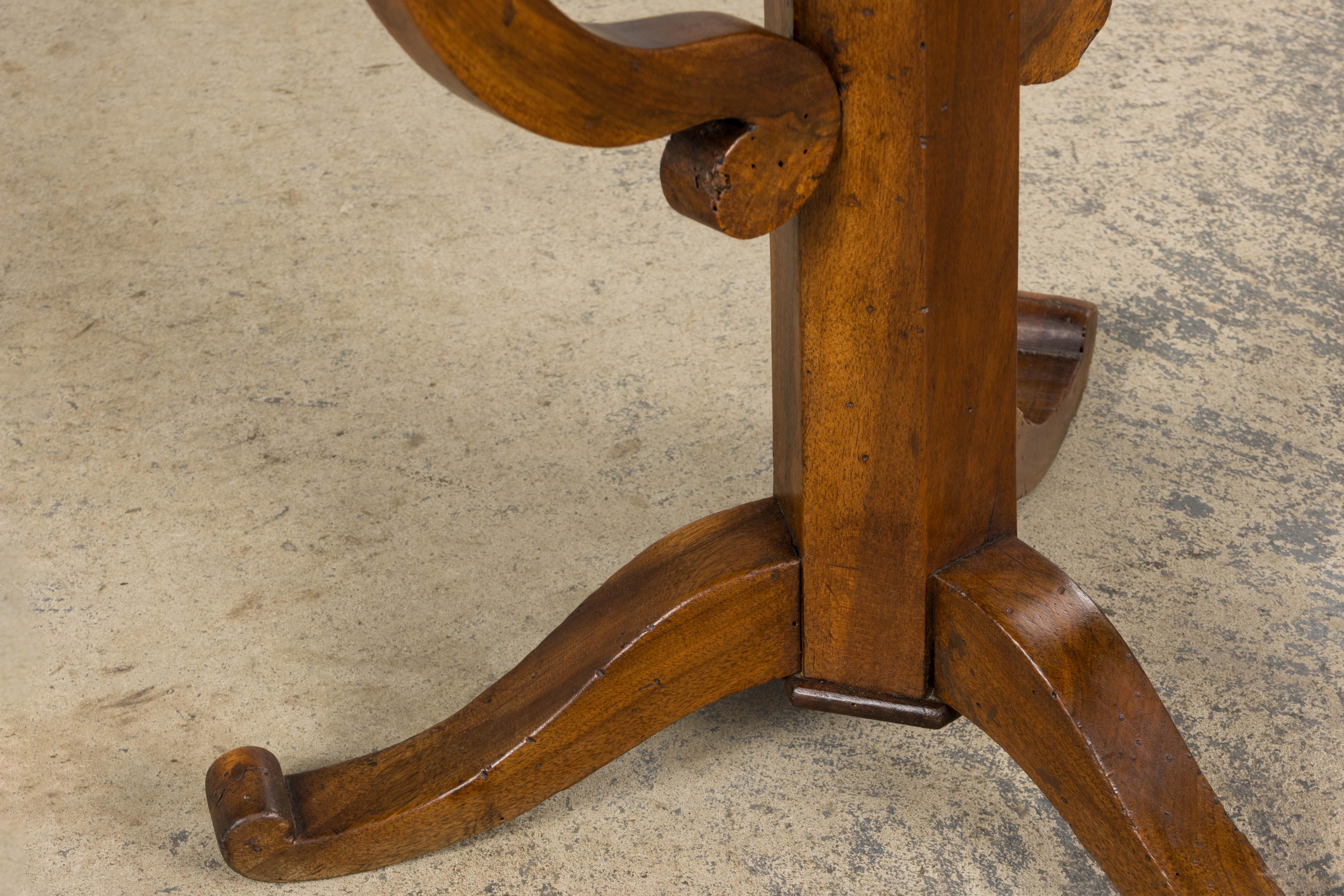 Antique French Louis Philippe Oval Walnut Vendange Wine Tasting Side Table For Sale 13