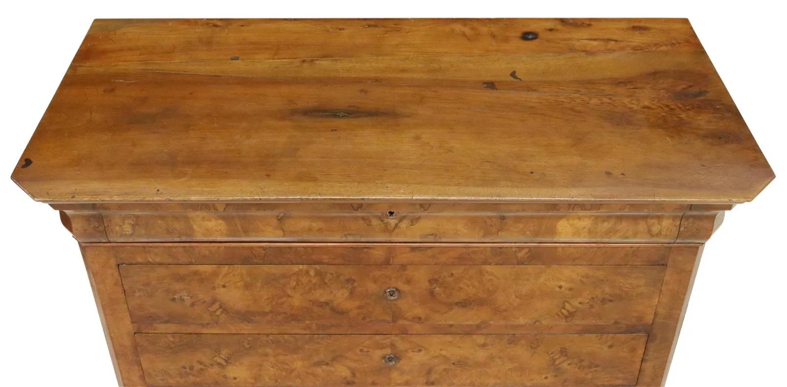 Louis-Philippe Ancienne Commode en bois d'ébène d'époque Louis Philippe en vente