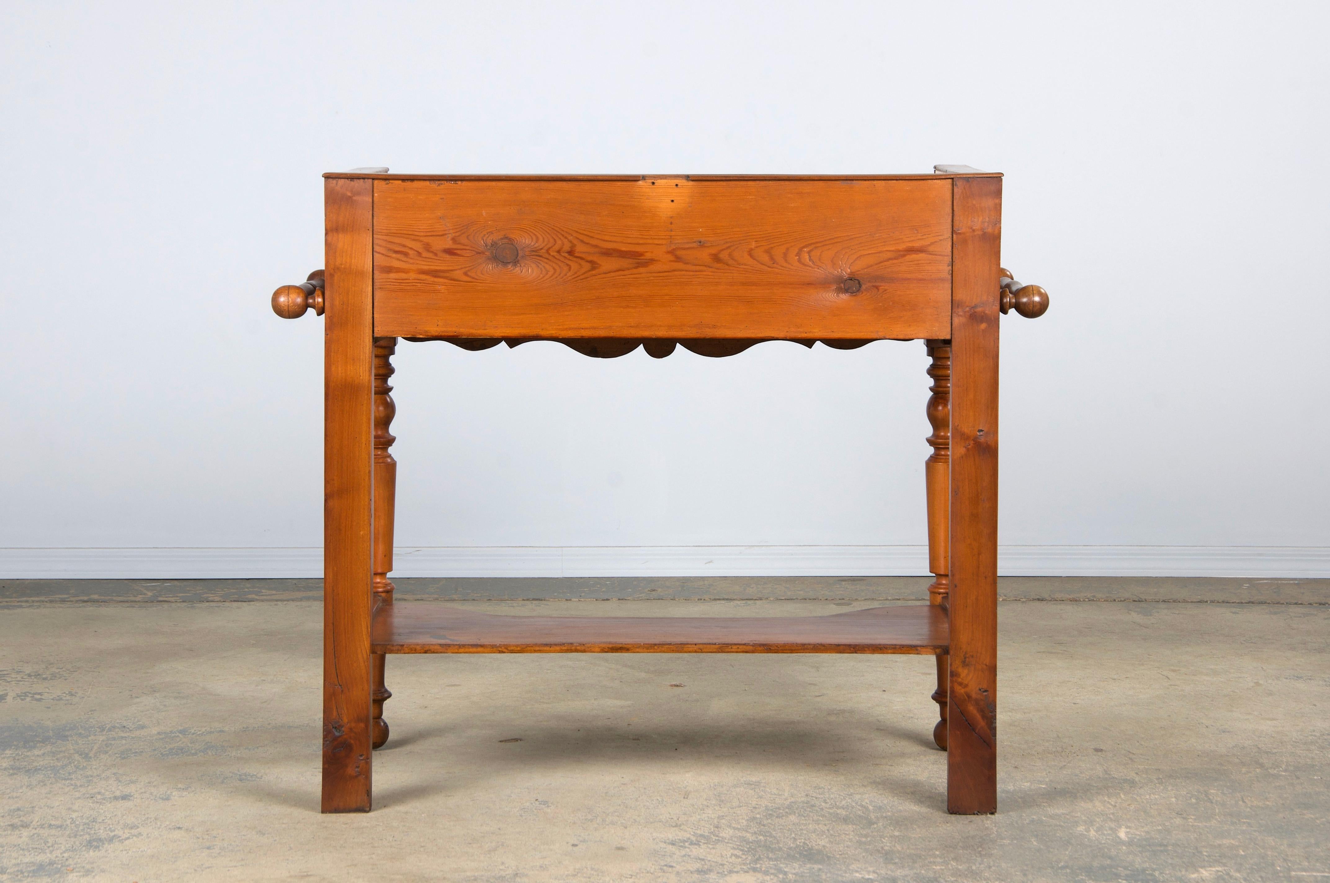 Antique French Louis Philippe Provincial Maple Wash Table W/ Carrara Marble in vendita 8