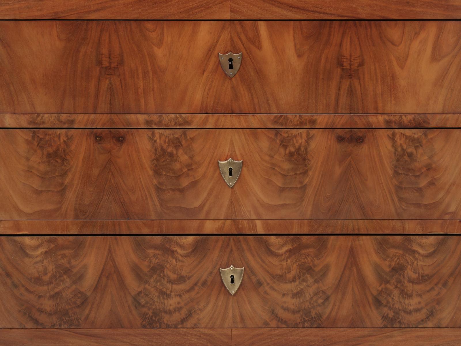 Antique French Louis Philippe Style Commode or Chest of Drawers Restored In Good Condition In Chicago, IL