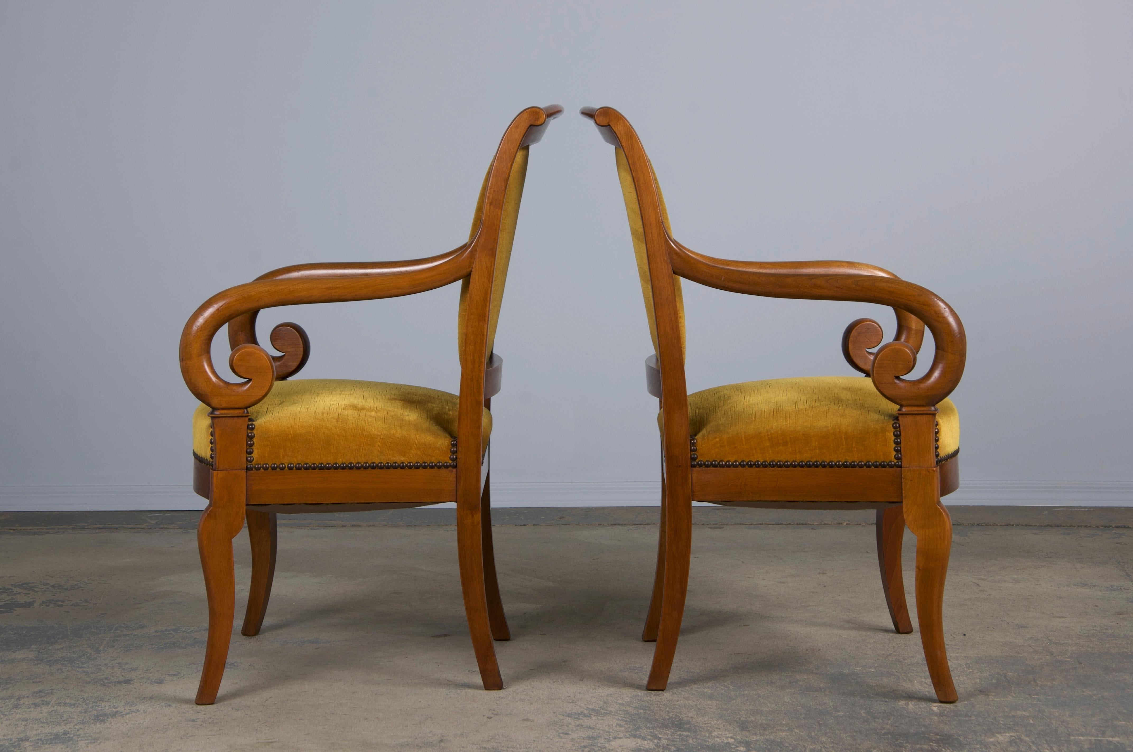 Antique French Louis Philippe Style Walnut Armchairs W/ Yellow Velvet - A Pair For Sale 4