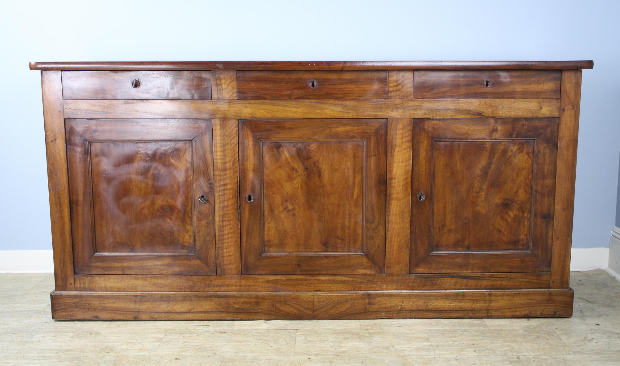 Antique French Louis Philippe Walnut Enfilade In Good Condition In Port Chester, NY