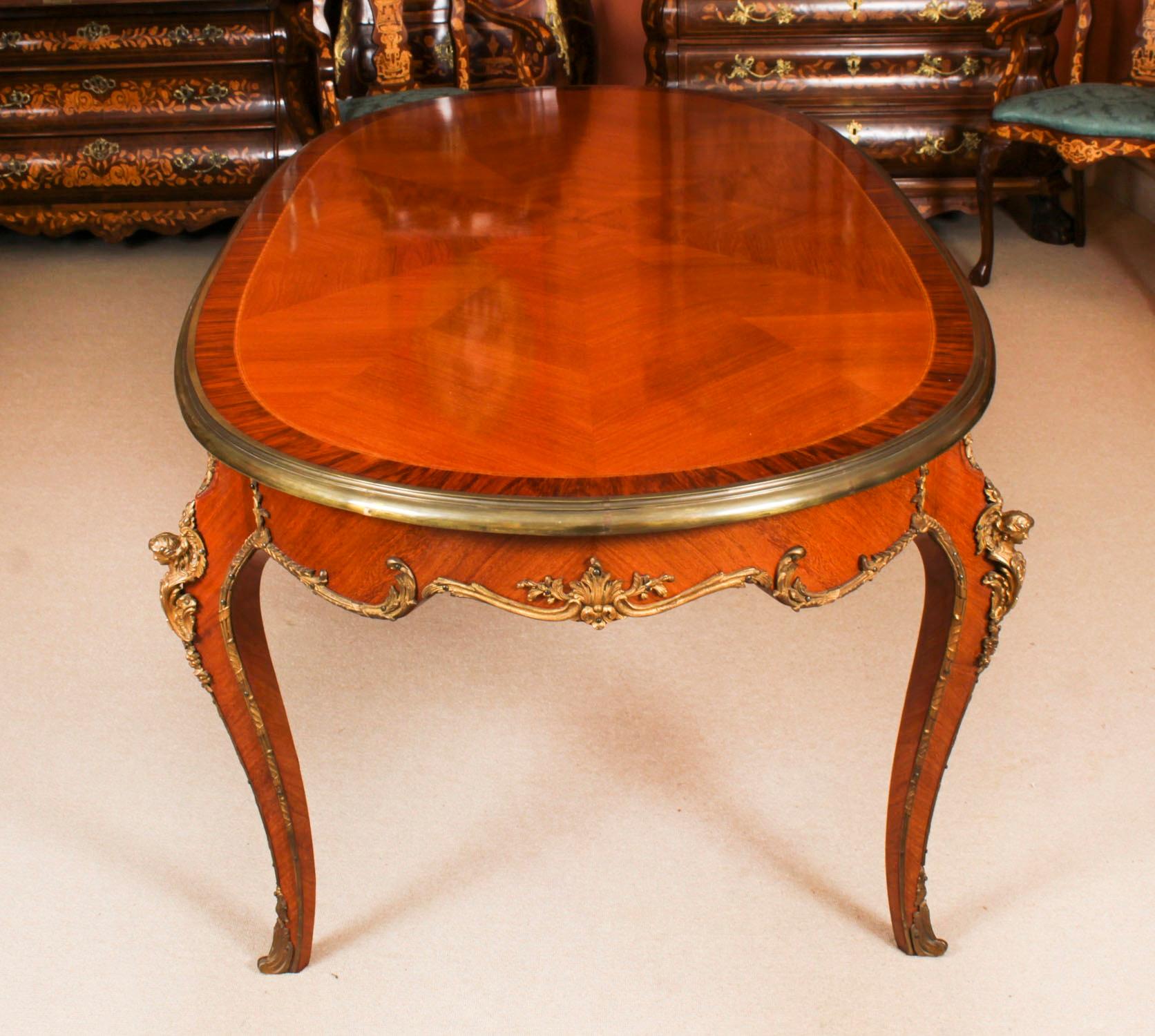 Antique French Louis Revival Dining Table and 6 Chairs 20th Century For Sale 6