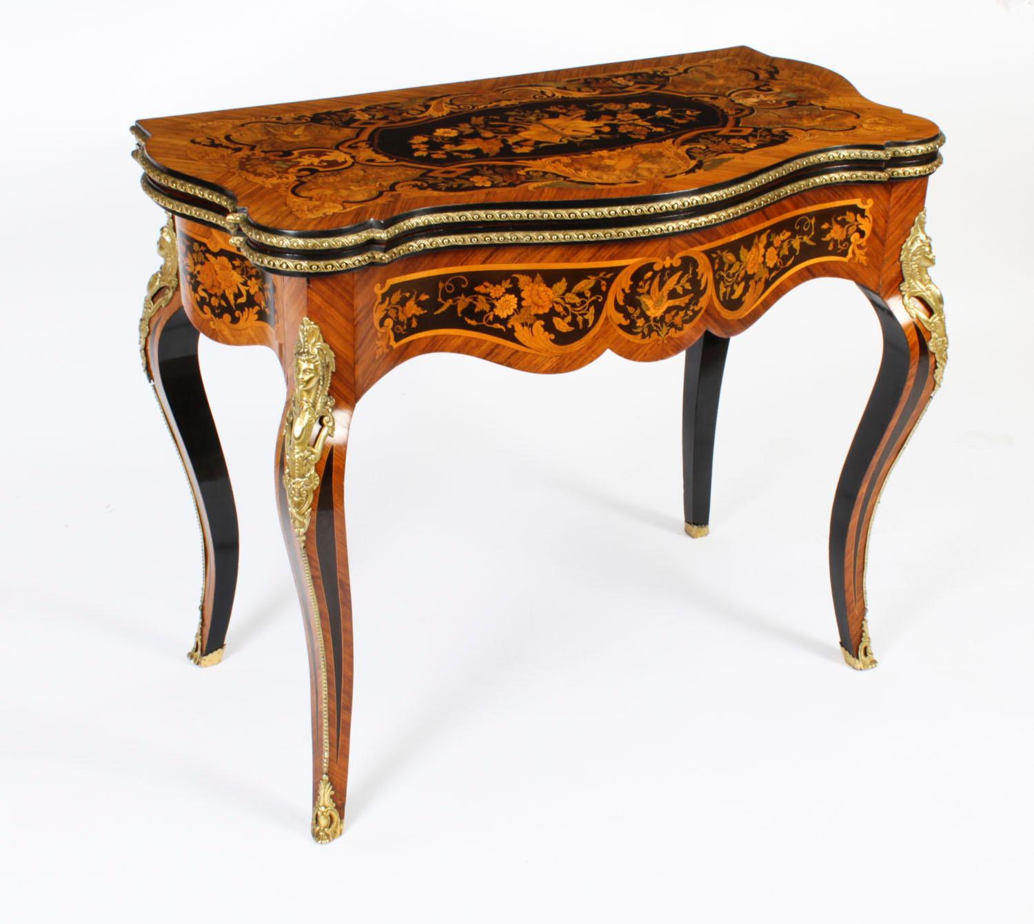 Antique French Louis Revival Mesa de cartas de marquetería floral Siglo XIX en venta 15