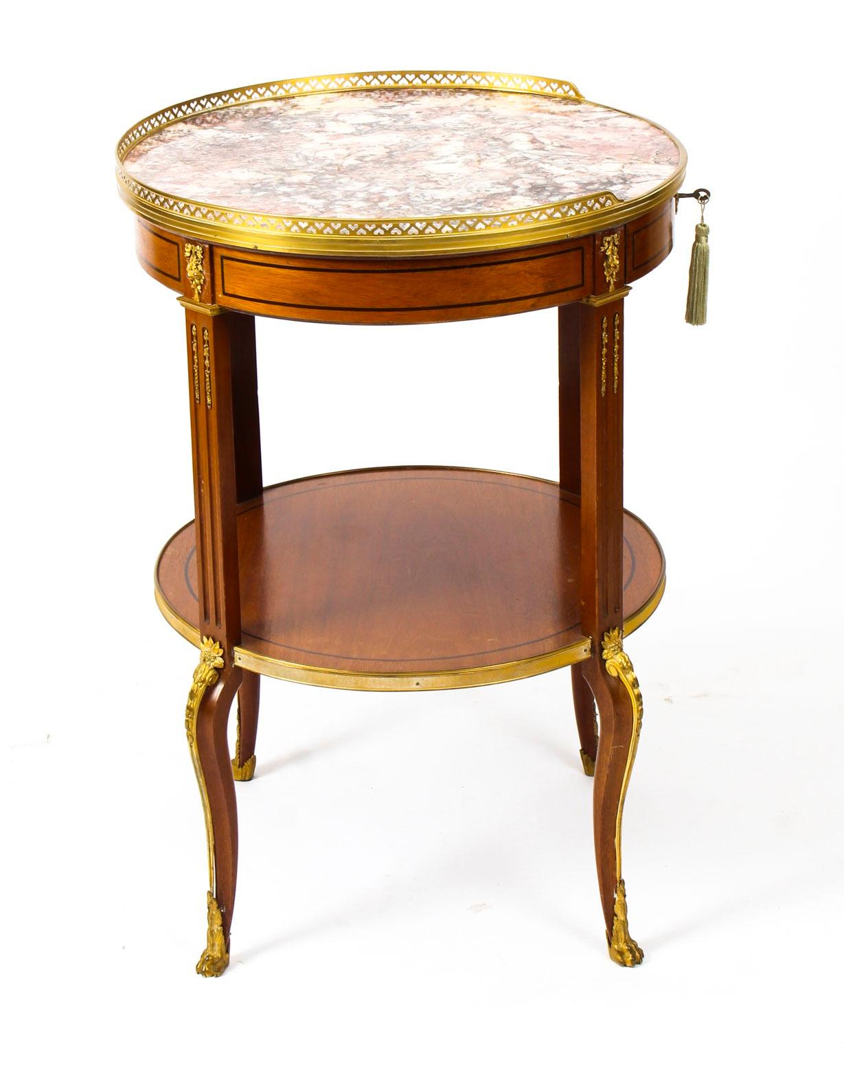 Ancienne table d'appoint néo-Louis en marbre et bronze doré 19ème siècle en vente 6