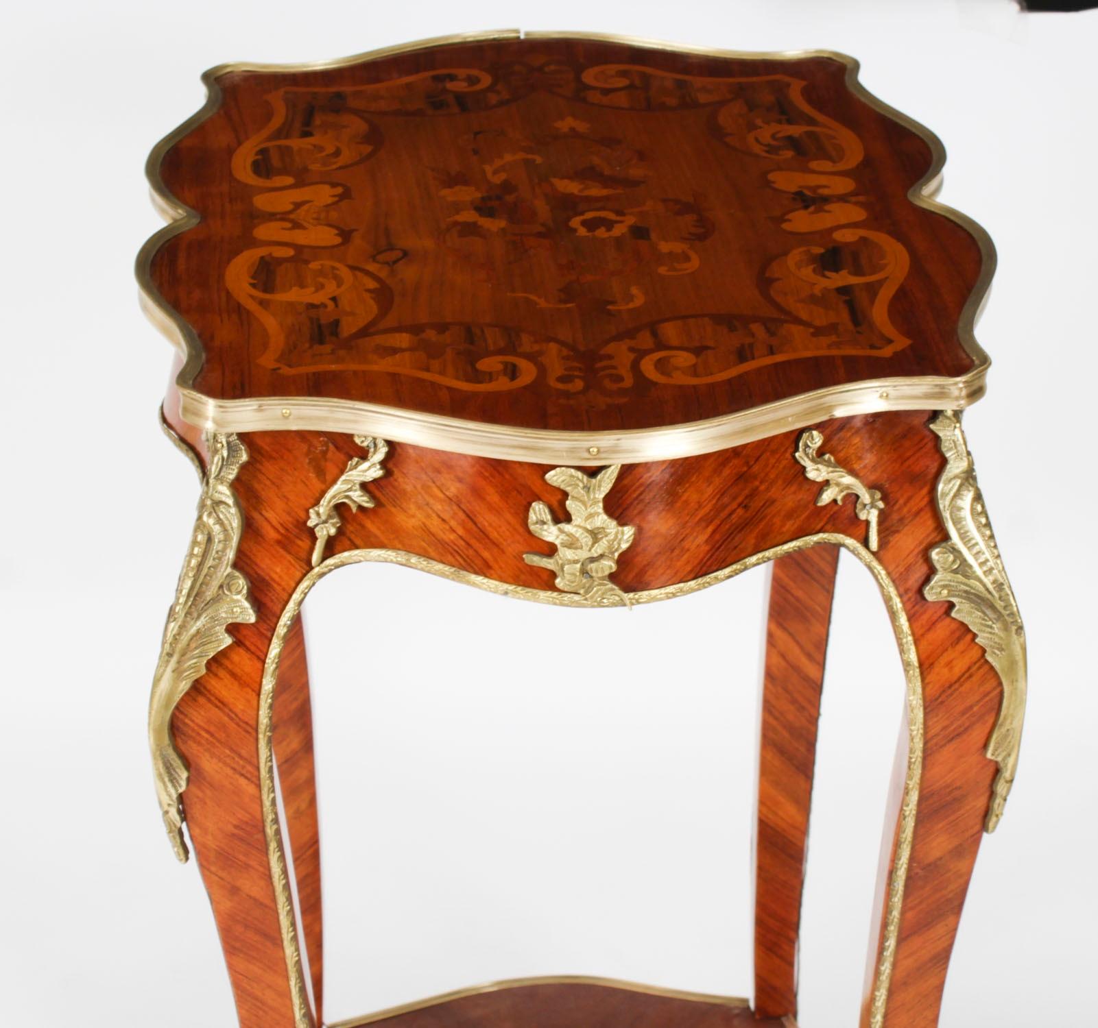 Metà XIX secolo Antique French Louis Revival Marqutry Ormolu Occasional Table 19° Secolo in vendita