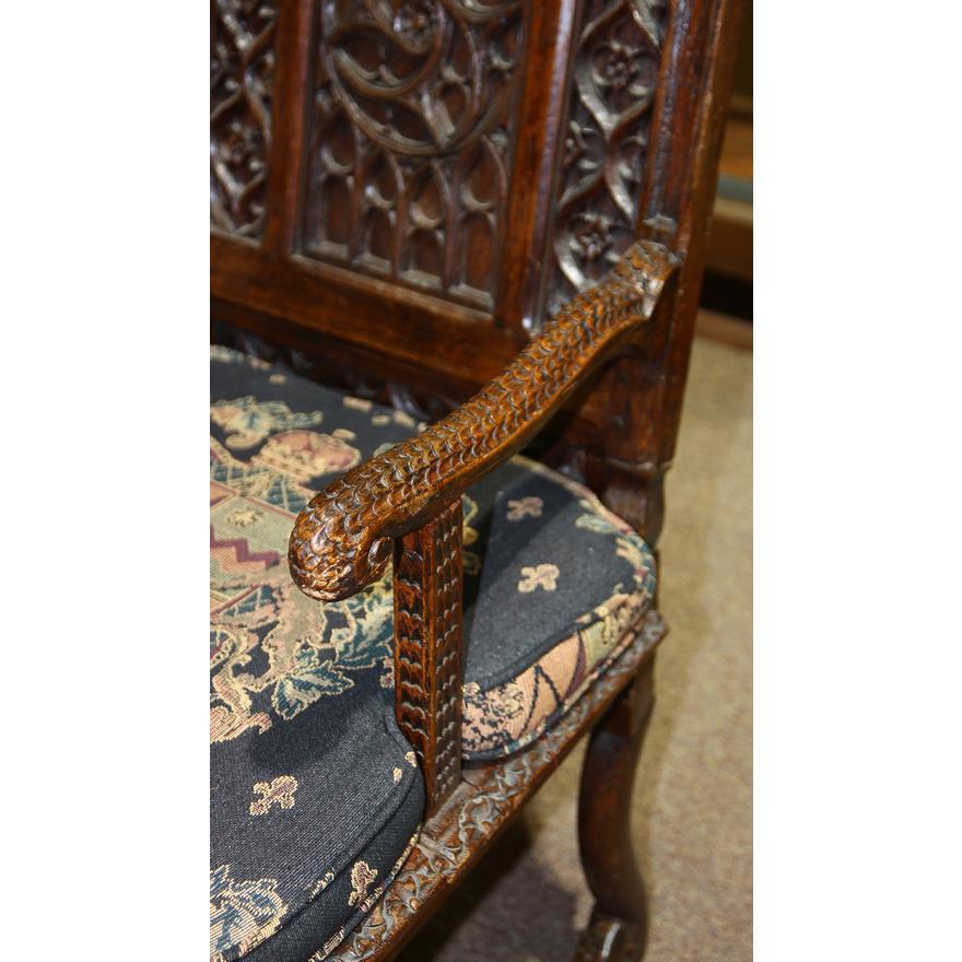 Antiker französischer Louis XIII.-Sessel aus hochgeschnitzter Eiche, frühes 18. Jahrhundert (Eichenholz) im Angebot