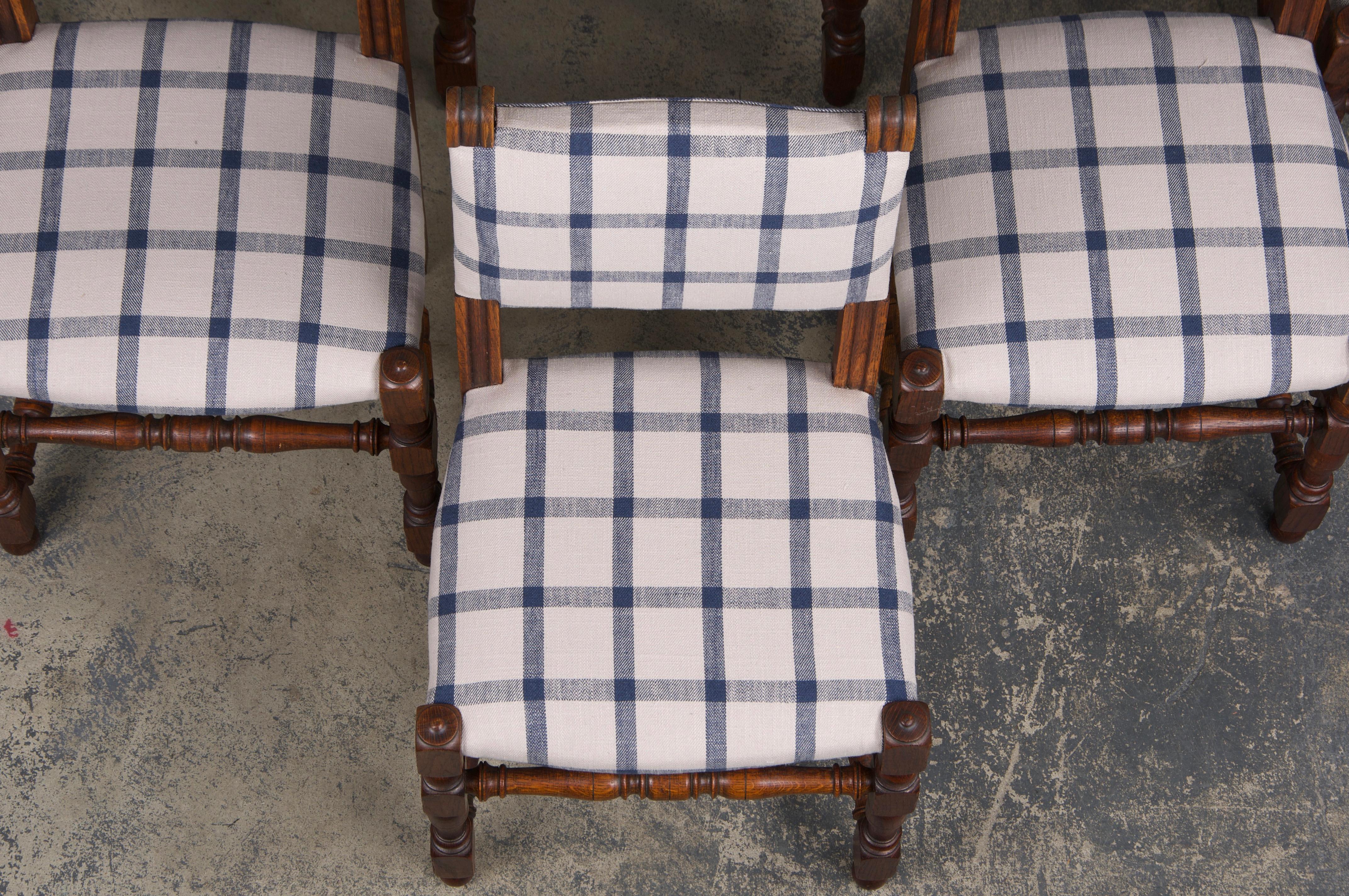 Antique French Louis XIII Style Oak Dining Chairs W/ Plaid Fabric - Set of 6 In Good Condition In Astoria, NY