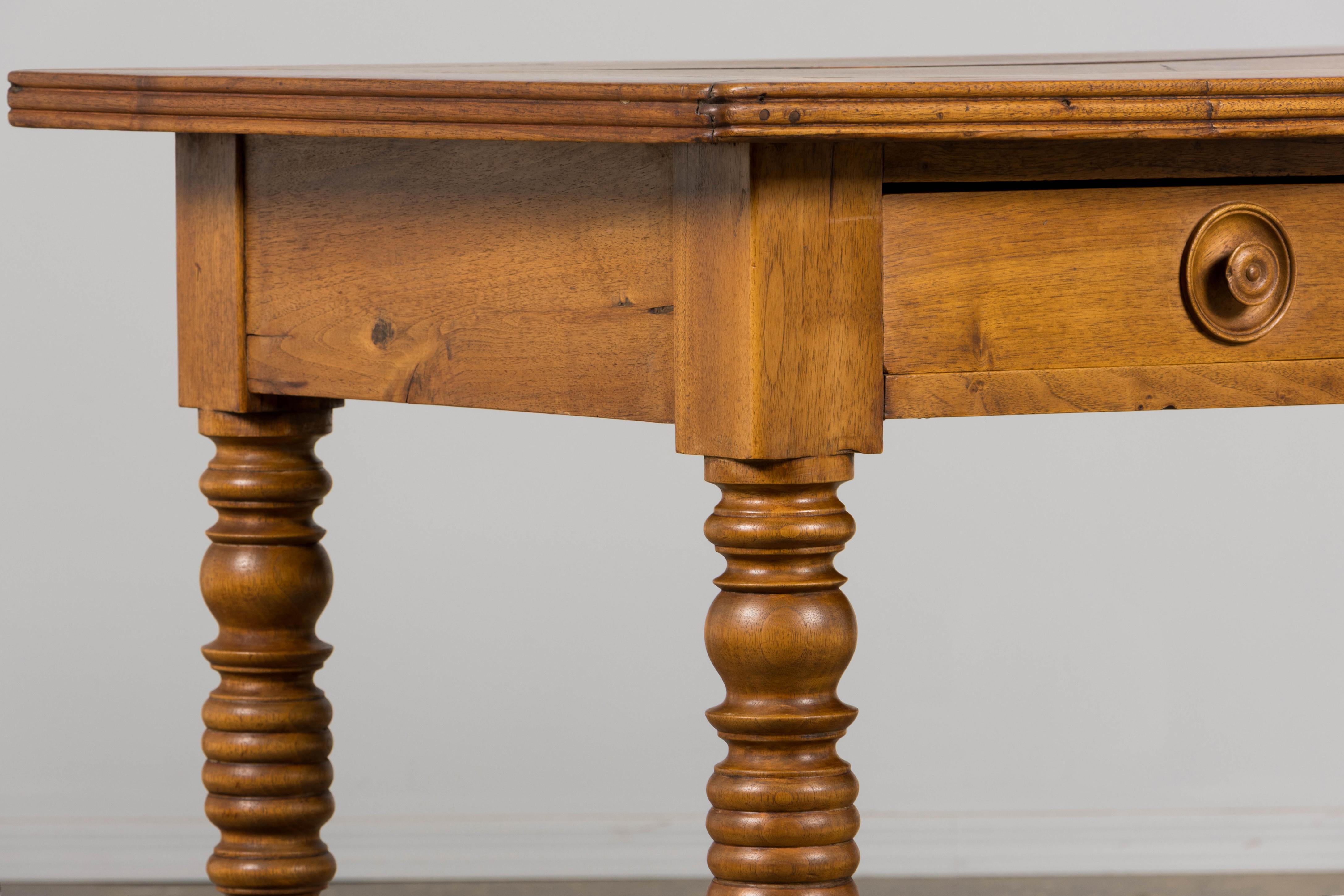Antique French Louis XIII Style Walnut Writing Desk in vendita 2