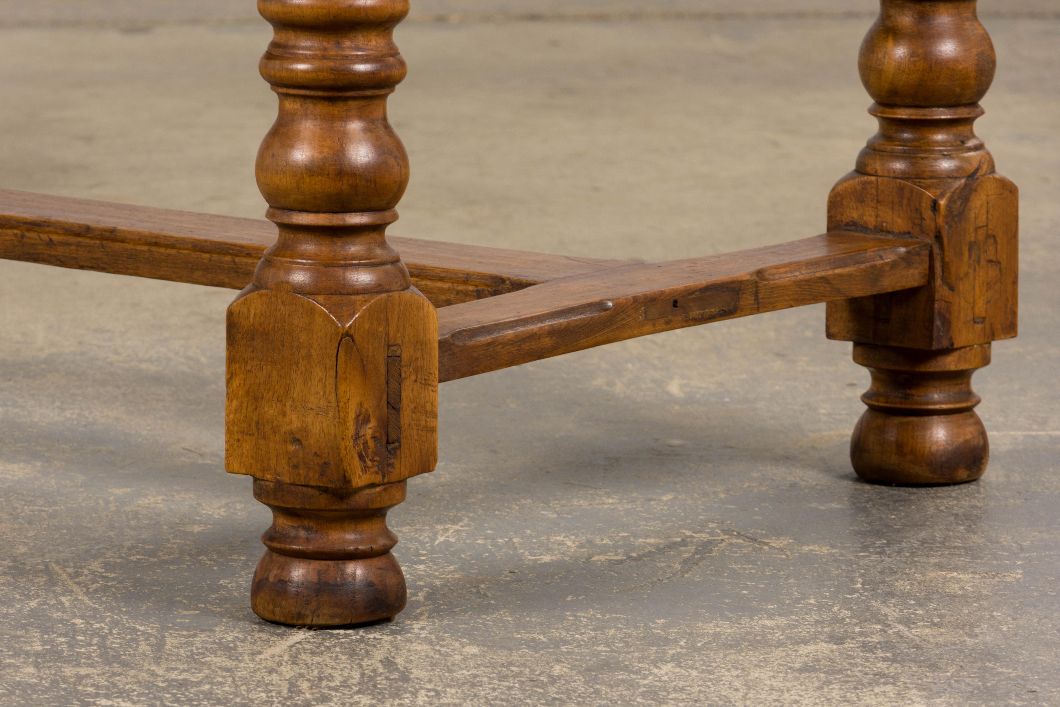 Antique French Louis XIII Style Walnut Writing Desk in vendita 12