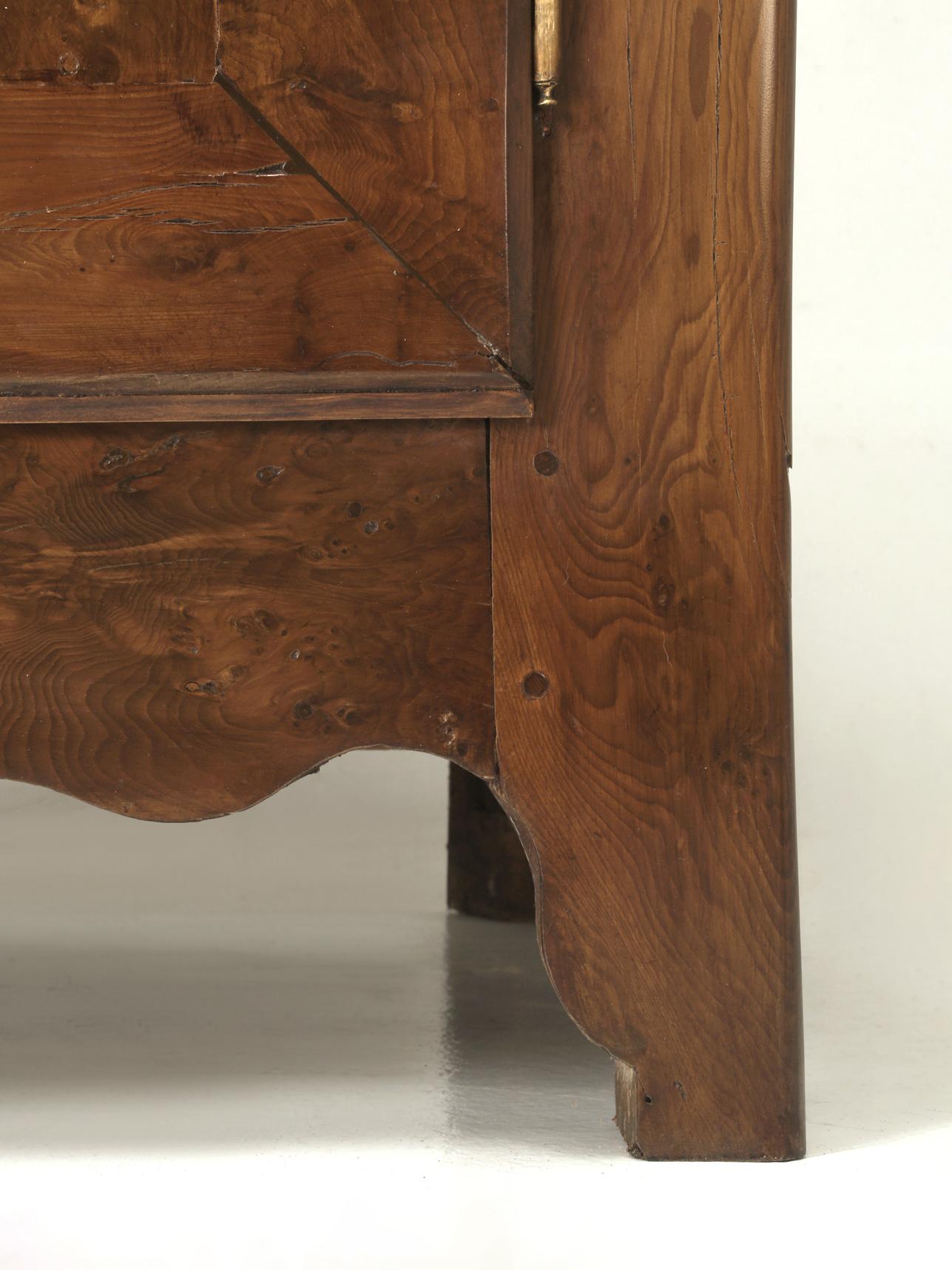 Buffet français ancien de style Louis XIII, circa 1800, restauré et rare 2
