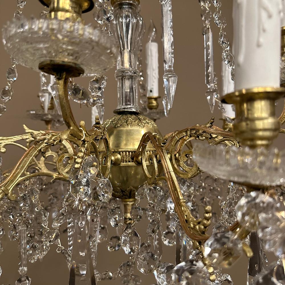 Lustre français ancien Louis XIV en laiton et cristal en vente 9