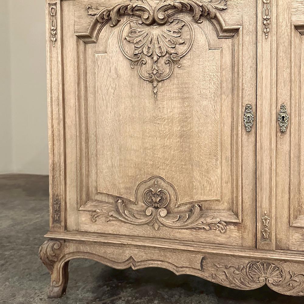 Antique French Louis XIV Buffet ~ Arcón de plata ~ Armario en venta 9