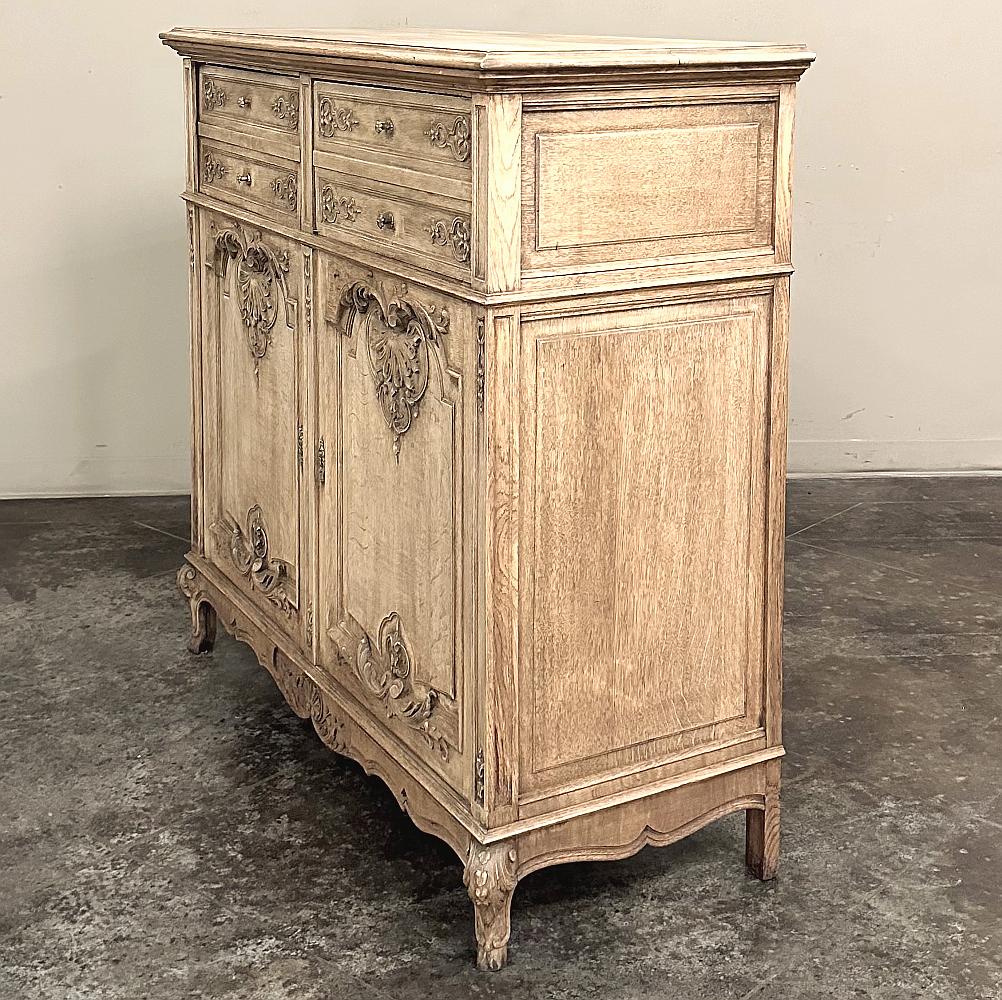 Antique French Louis XIV Buffet ~ Arcón de plata ~ Armario en Bueno estado para la venta en Dallas, TX