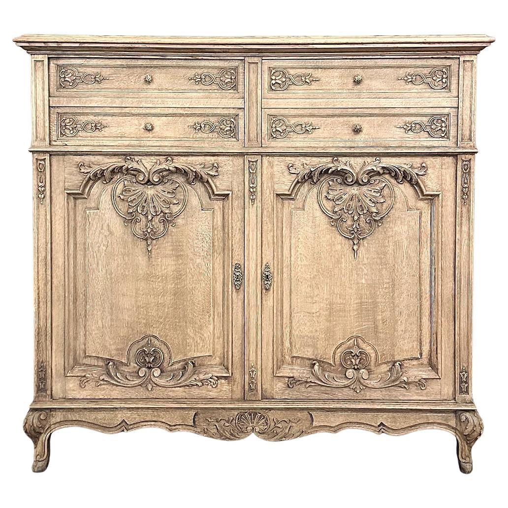 Antique French Louis XIV Buffet ~ Arcón de plata ~ Armario en venta