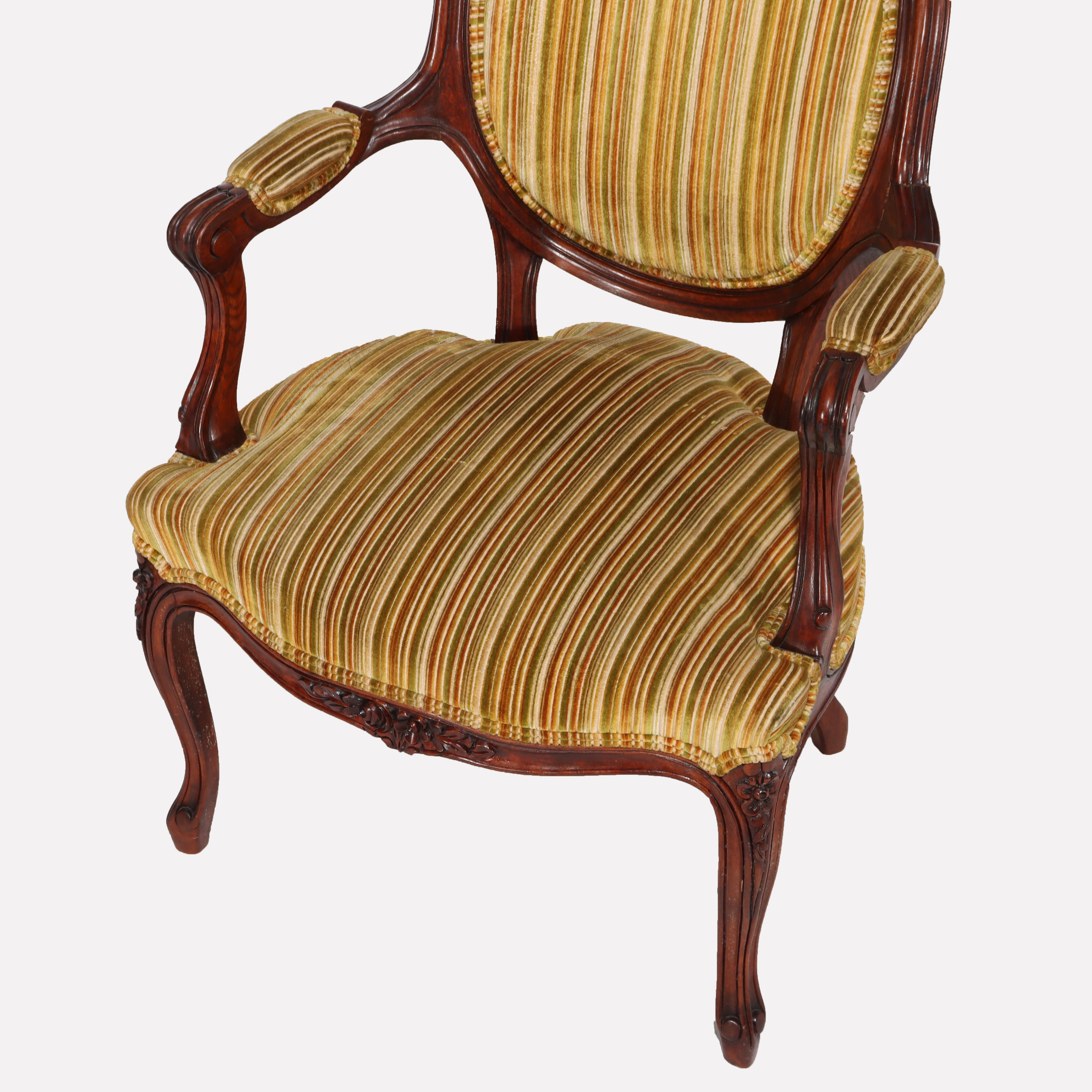 Tissu d'ameublement Ancien fauteuil de salon Louis XIV en noyer sculpté et tapissé C1880 en vente