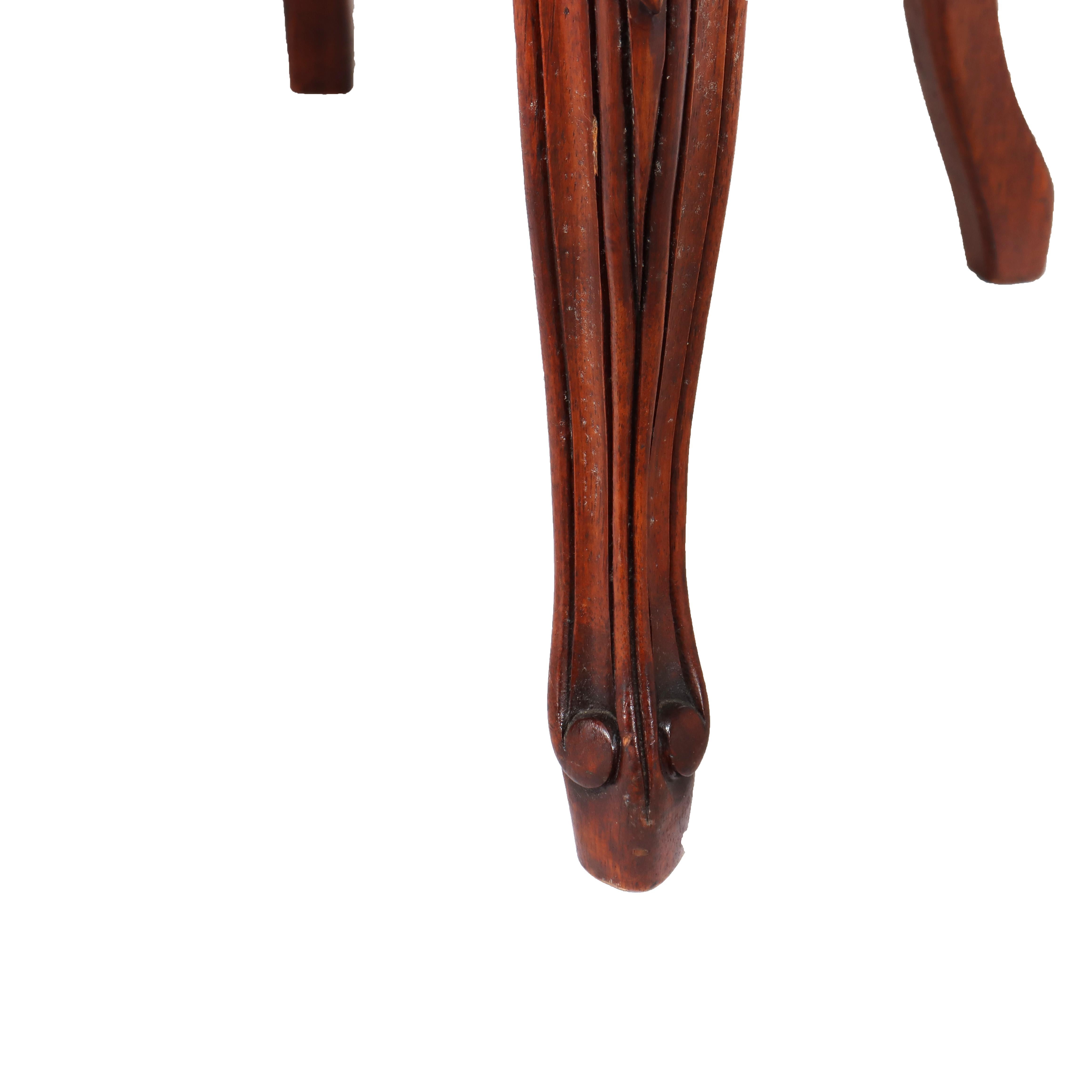 Ancien fauteuil de salon Louis XIV en noyer sculpté et tapissé C1880 en vente 1