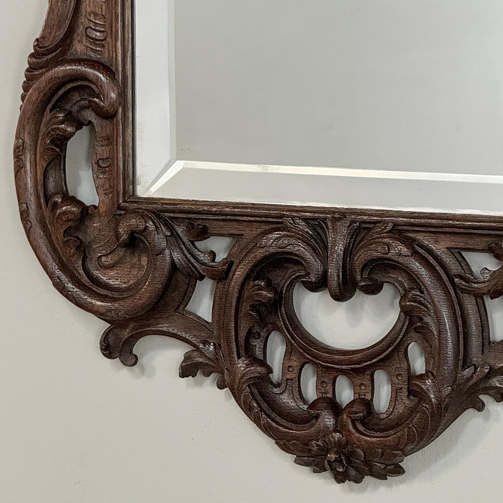 Antique French Louis XIV Carved Wood Mirror (Specchio in legno intagliato) in vendita 5