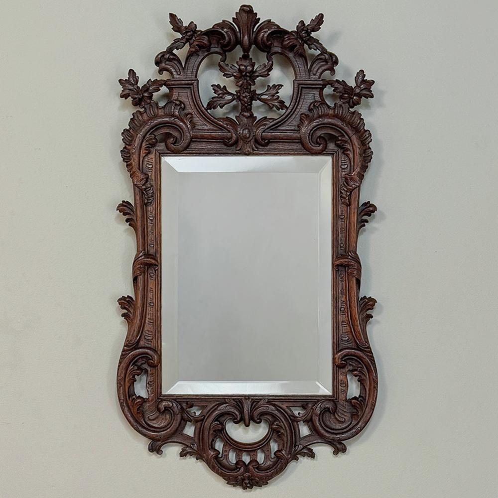 Francese Antique French Louis XIV Carved Wood Mirror (Specchio in legno intagliato) in vendita