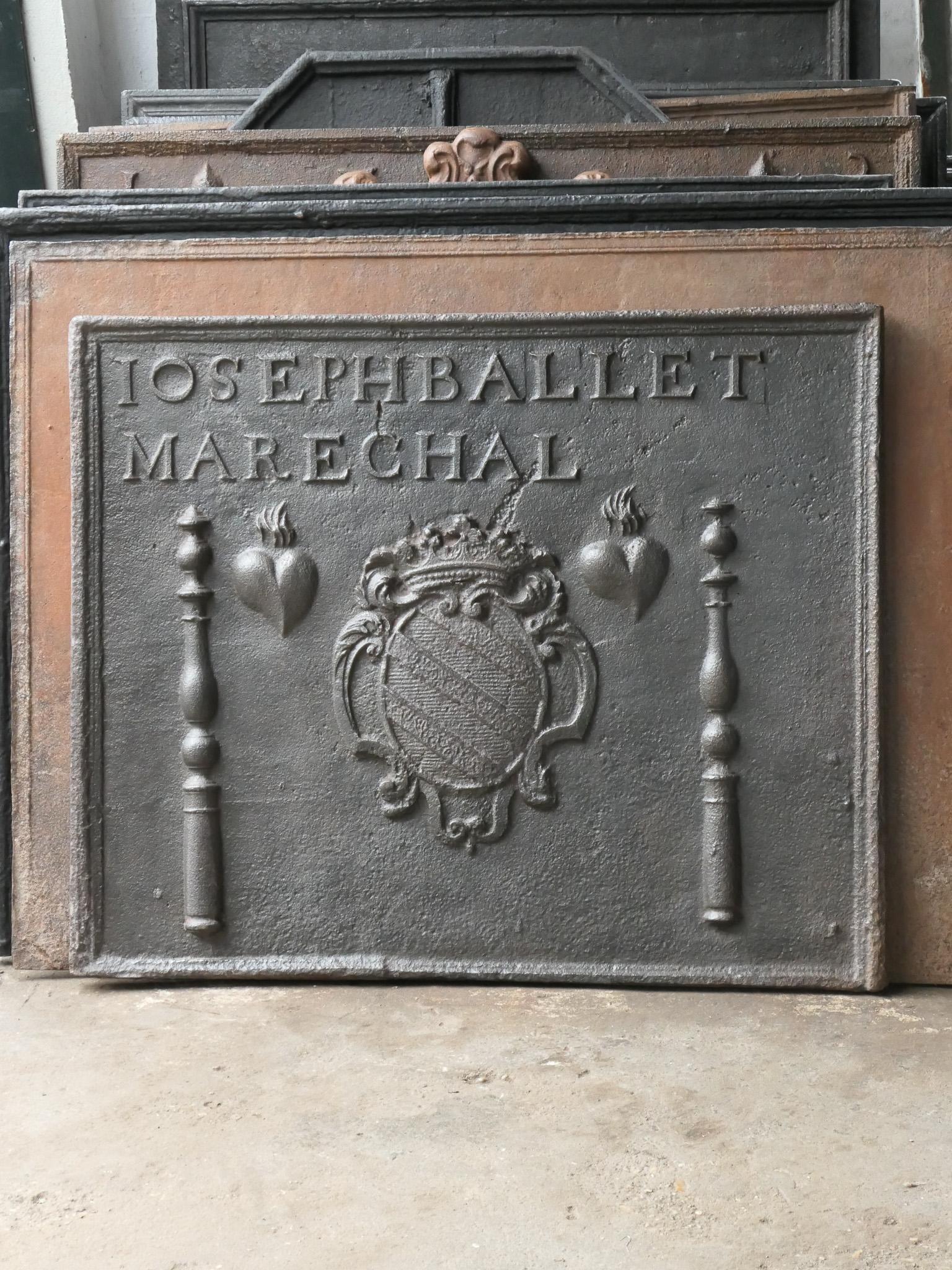 Antique French Louis XIV Coat of Arms Fireback / Backsplash, 17th Century In Good Condition For Sale In Amerongen, NL