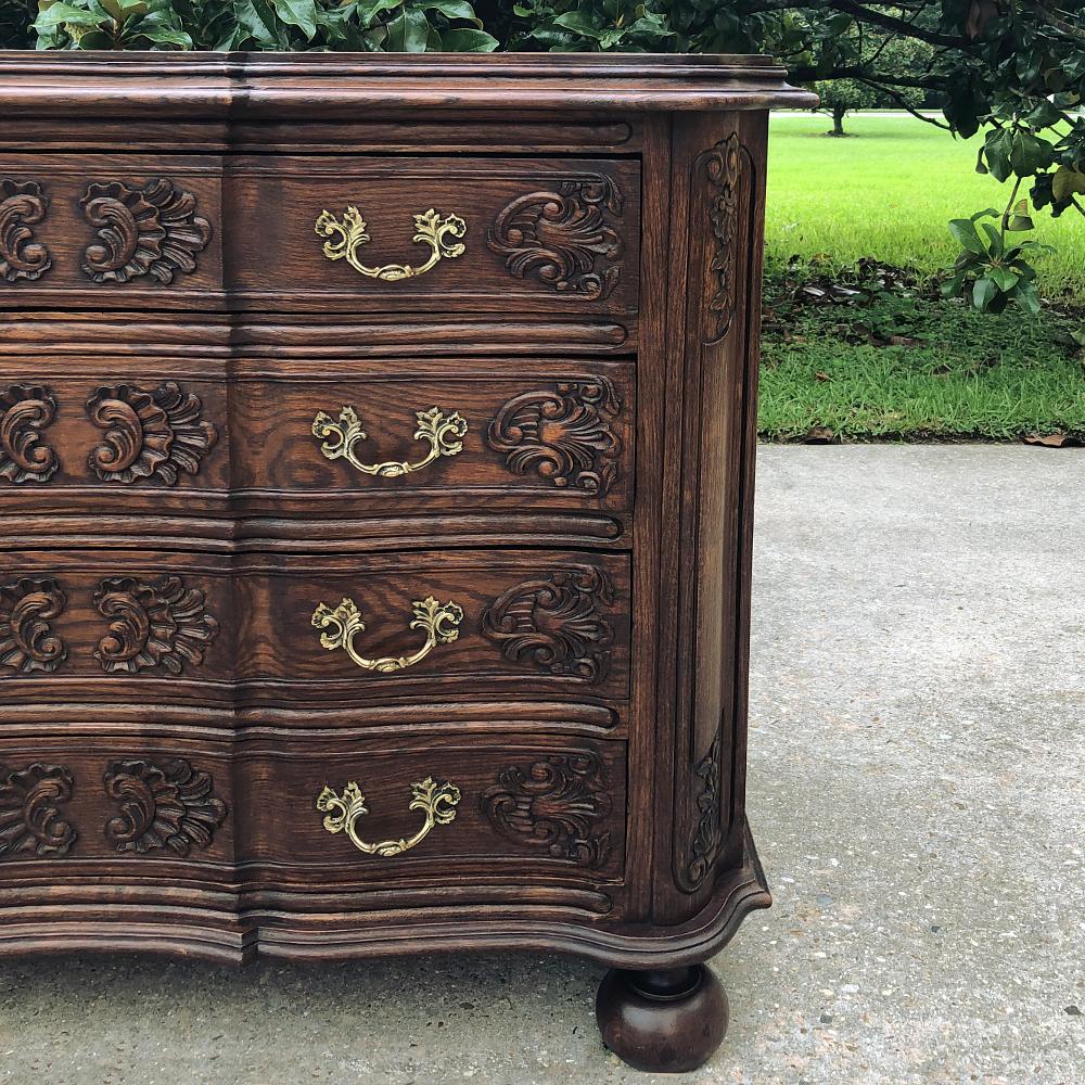 Antique French Louis XIV Commode or Chest of Drawers For Sale 3
