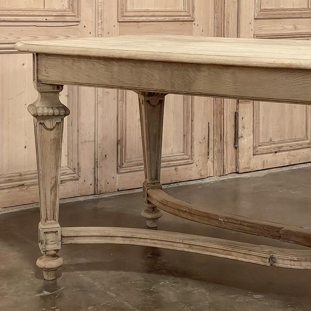 Antique French Louis XIV Dining Table in Stripped Oak 6