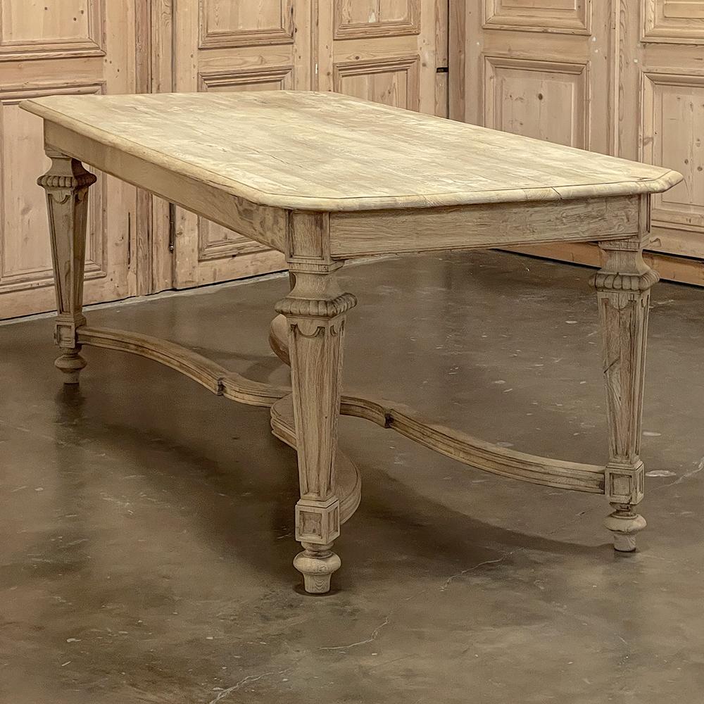 Antique French Louis XIV Dining Table in Stripped Oak 8