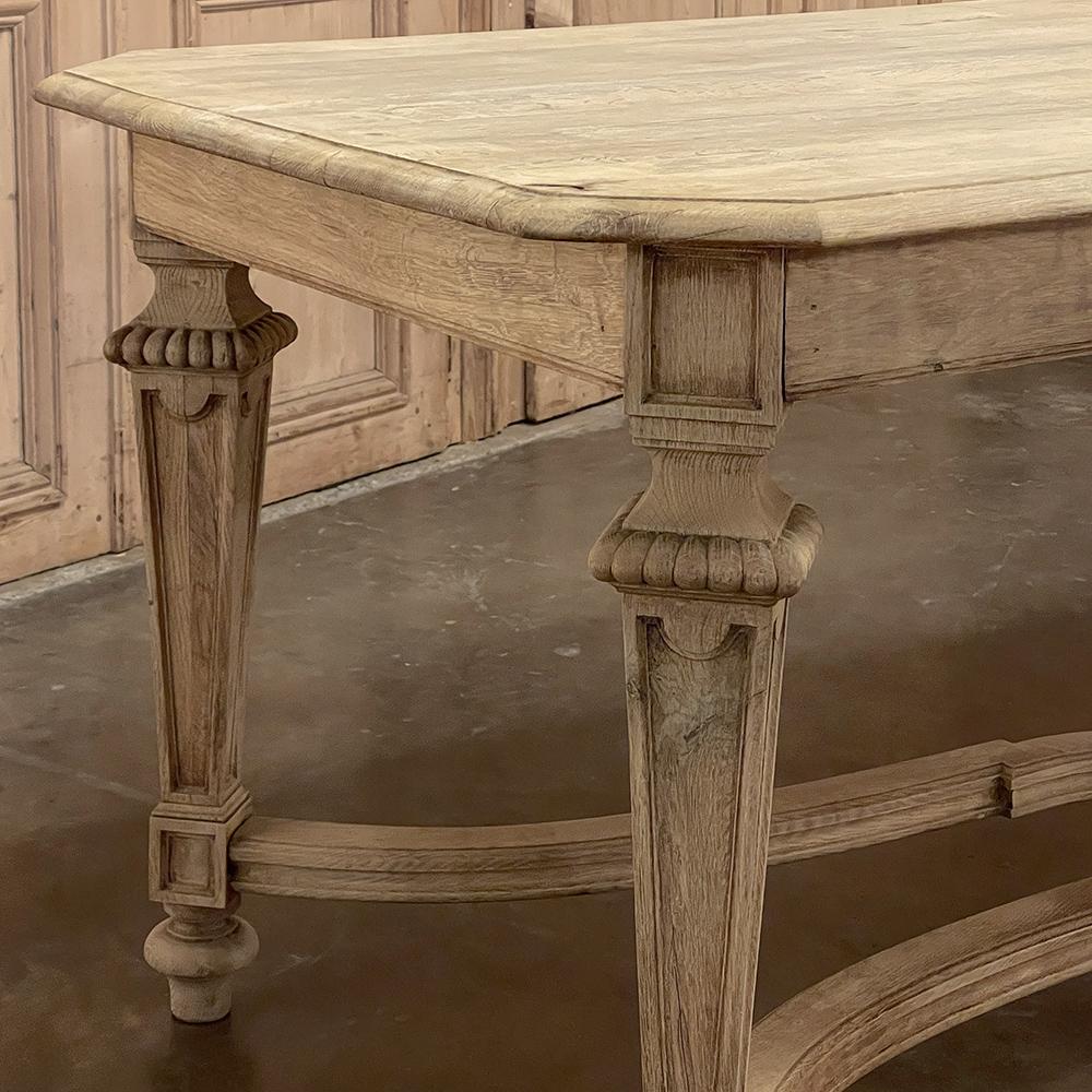 Antique French Louis XIV Dining Table in Stripped Oak 10