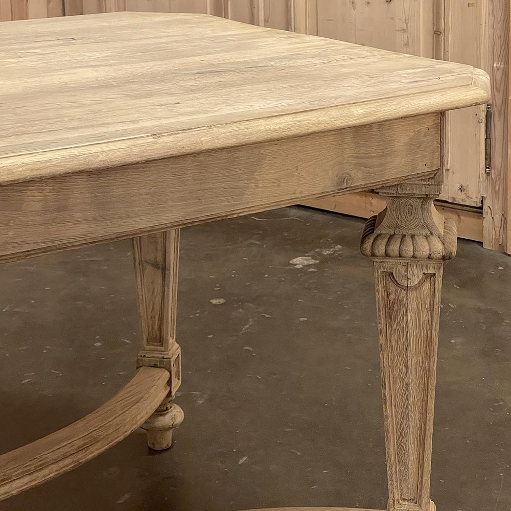 Antique French Louis XIV Dining Table in Stripped Oak 13
