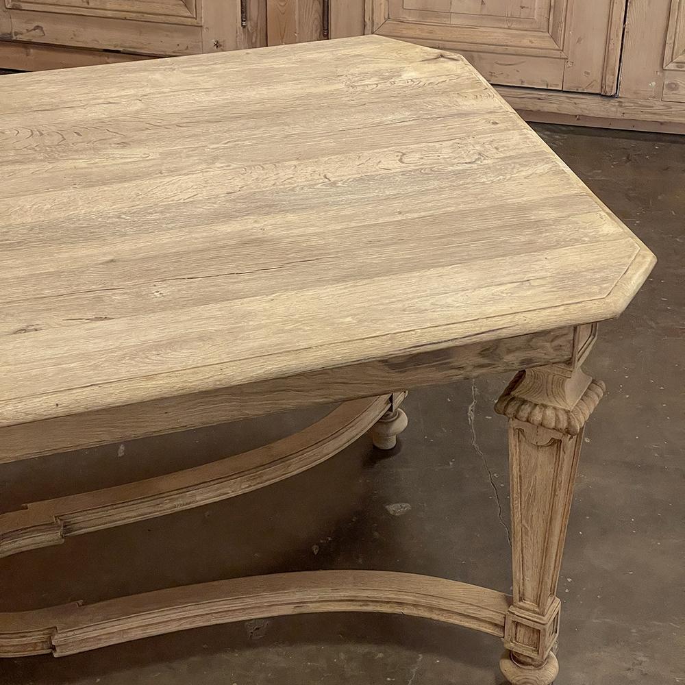 Antique French Louis XIV Dining Table in Stripped Oak 2