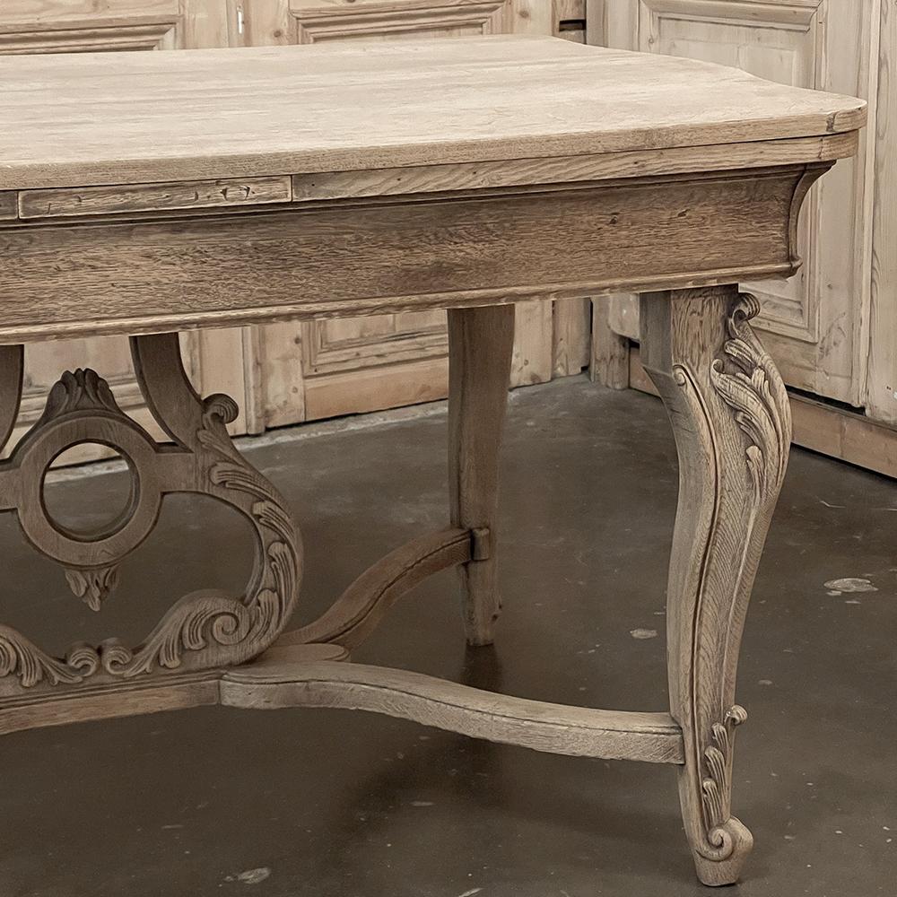 Antique French Louis XIV Draw Leaf Dining Table in Stripped Oak For Sale 7