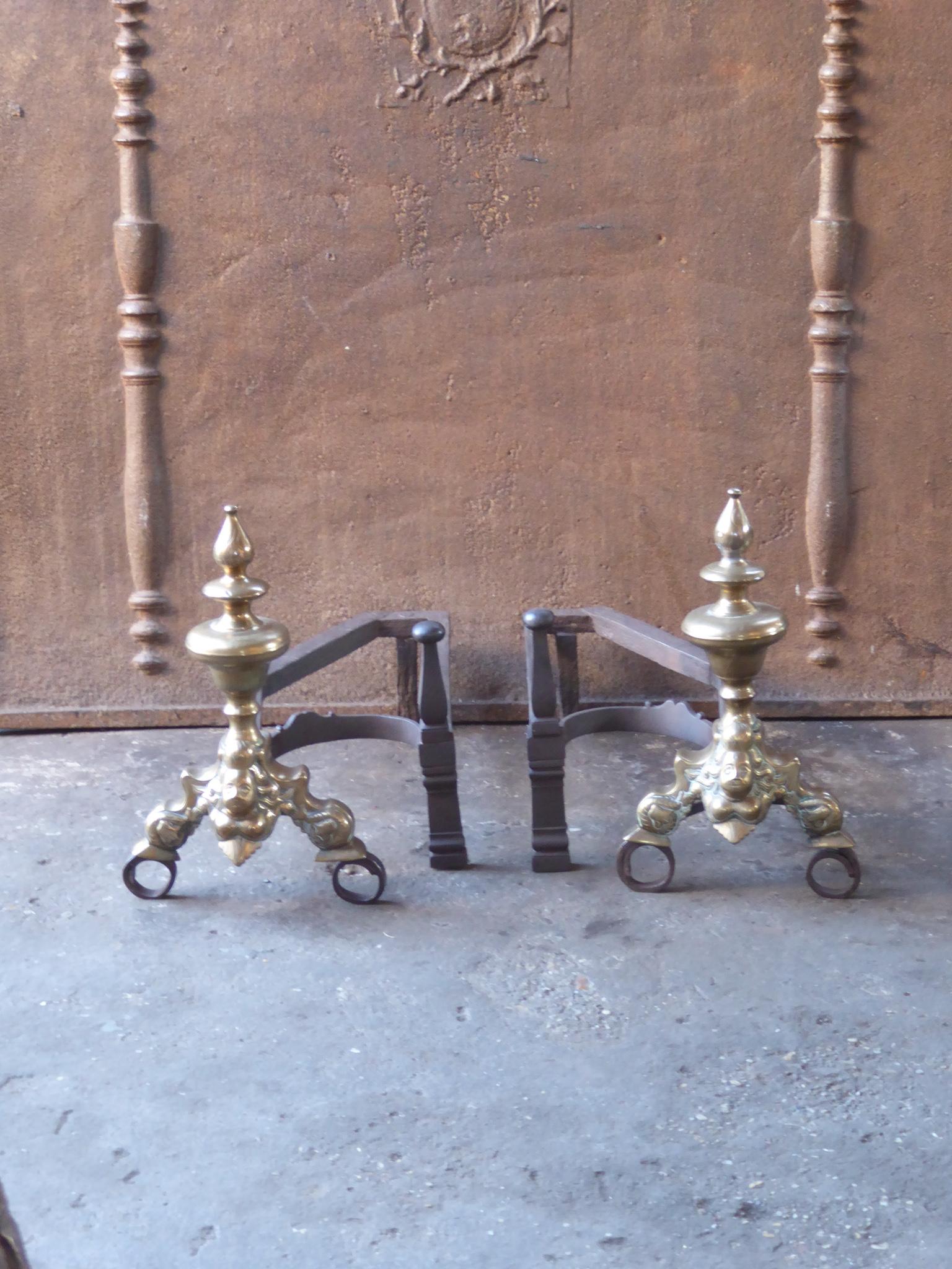 17th century French Louis XIV period fireplace basket - fire basket made of bronze and wrought iron. The total width of the front of the grate is 64.5 cm (25.4 inch).

The basket is in a good condition and is fully functional.