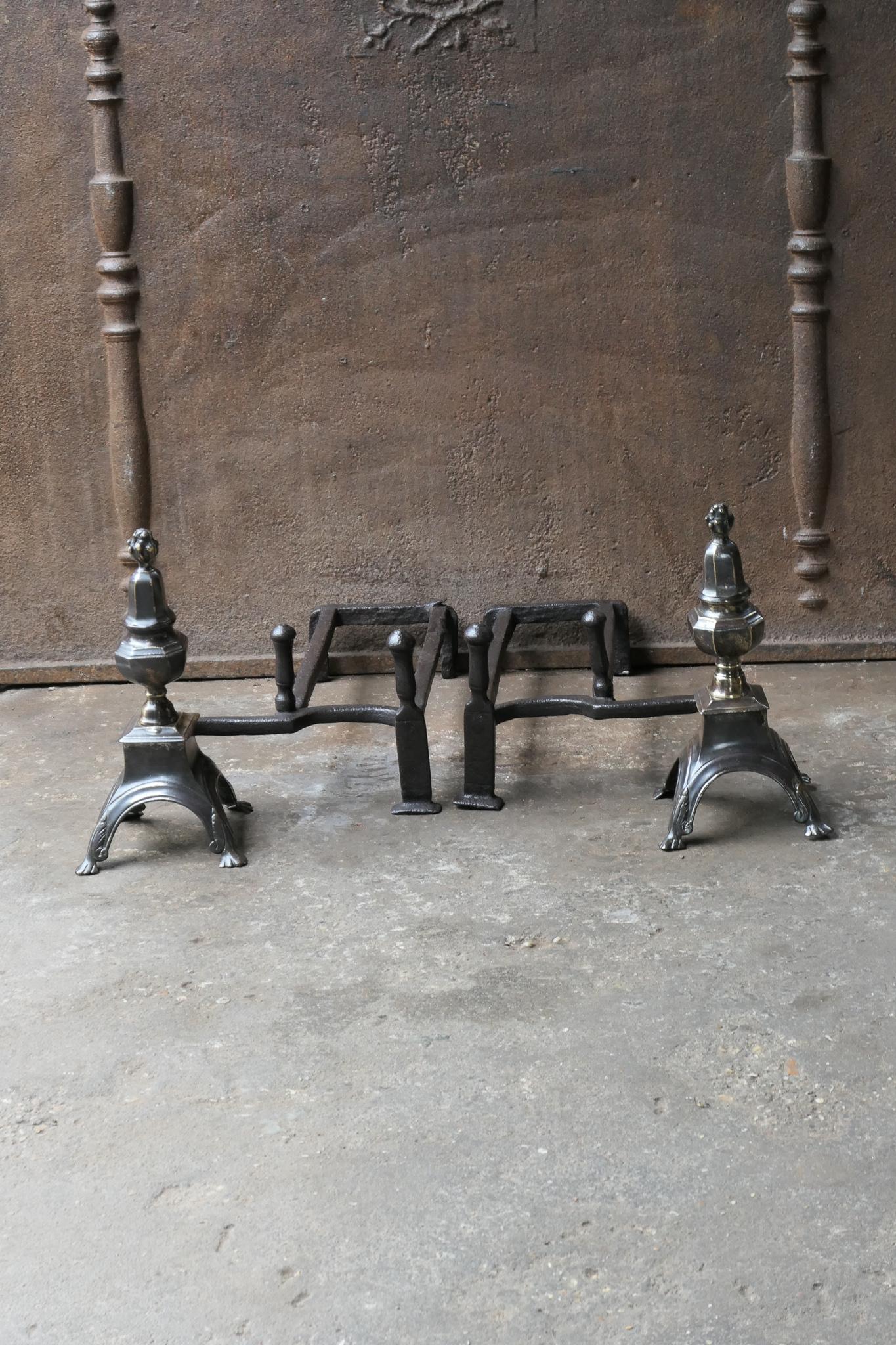 17th century French Louis XIV period fireplace basket - fire basket made of brass and wrought iron. 

The basket is in a good condition and is fully functional.