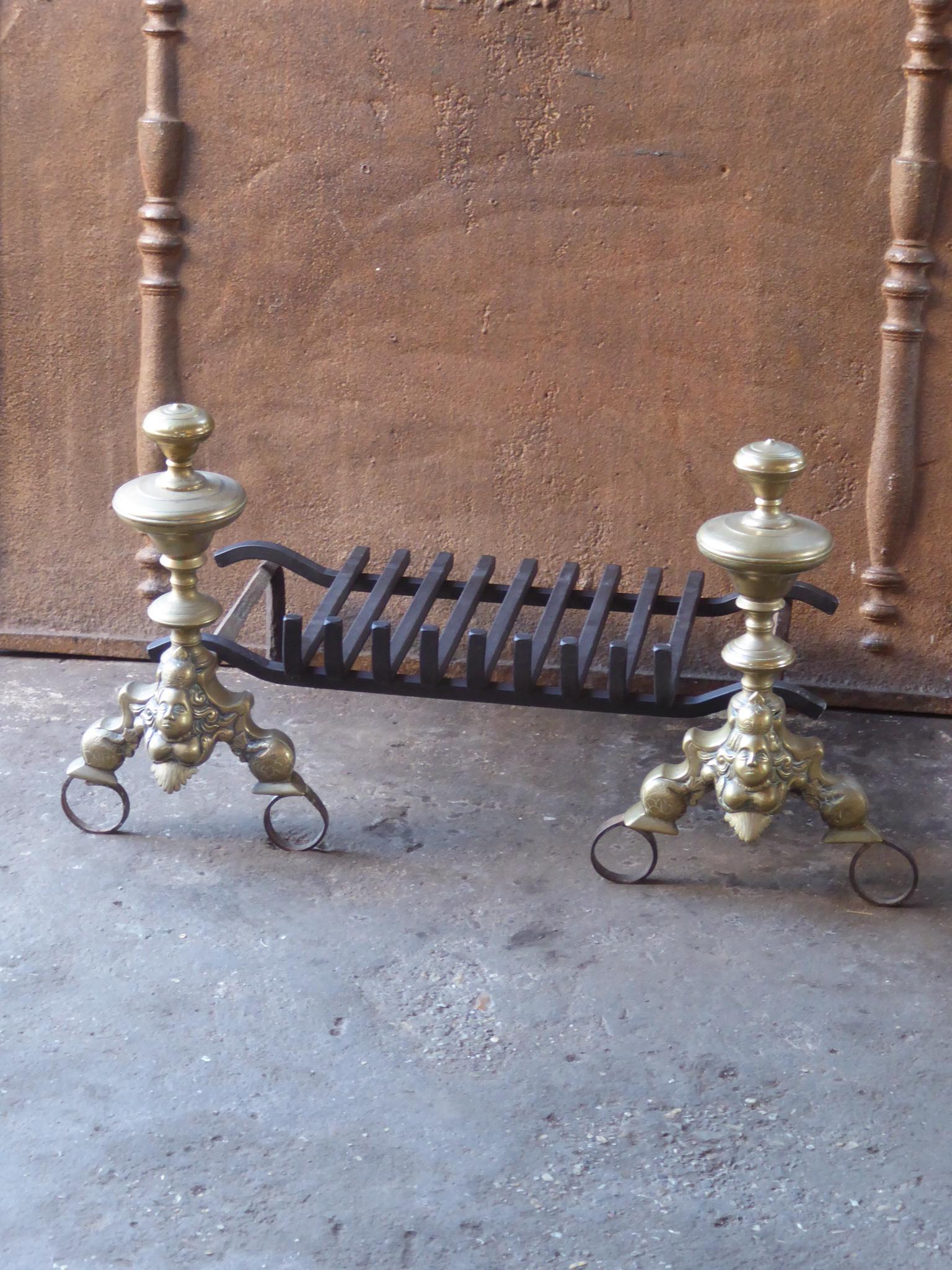 Antique French Louis XIV Fire Grate, Fireplace Grate, 17th Century In Good Condition For Sale In Amerongen, NL