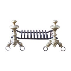 Antique French Louis XIV Fire Grate, Rejilla de chimenea, Siglo XVII
