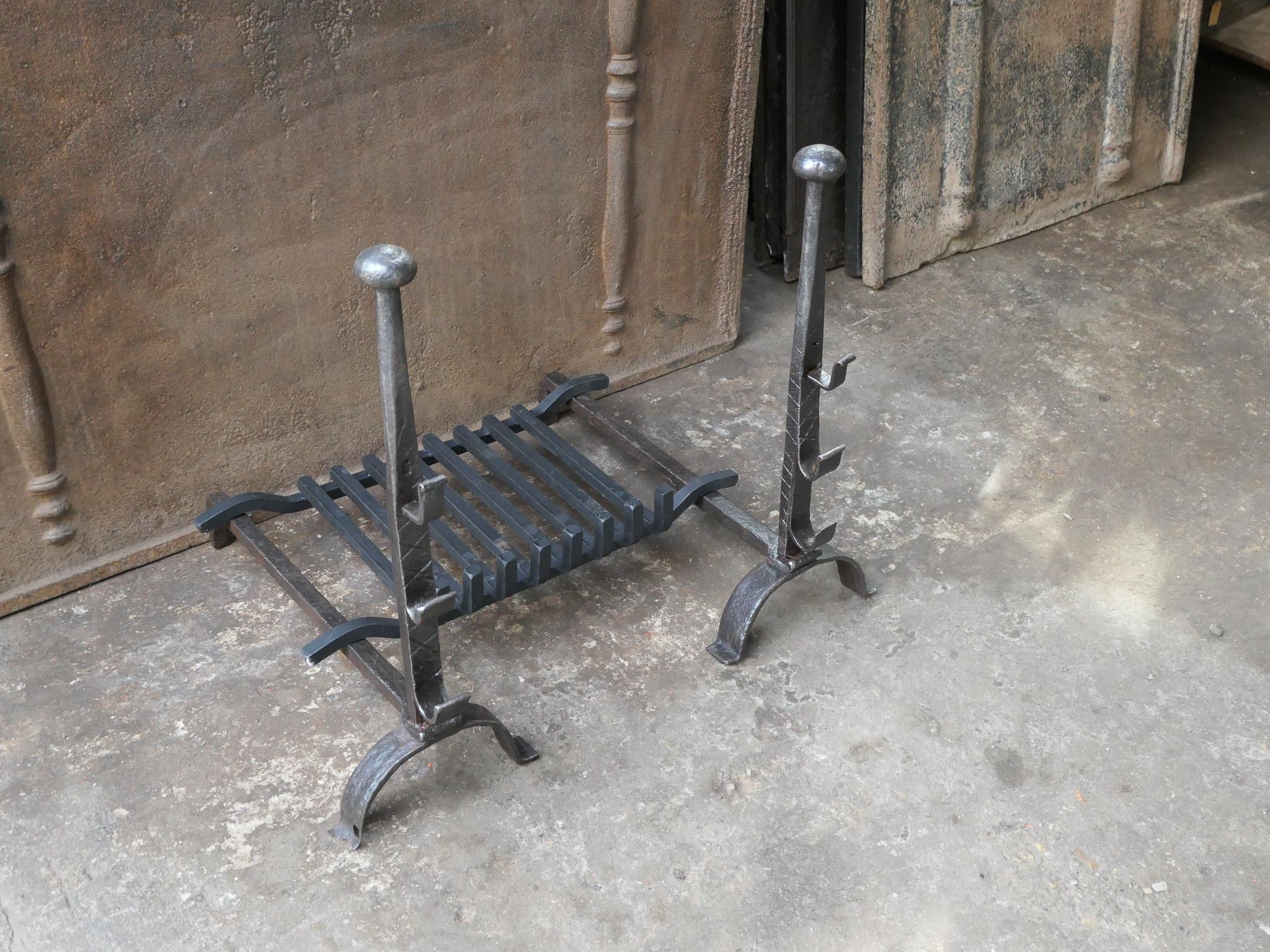 Antique French Louis XIV Fireplace Grate, 17th-18th Century For Sale 2