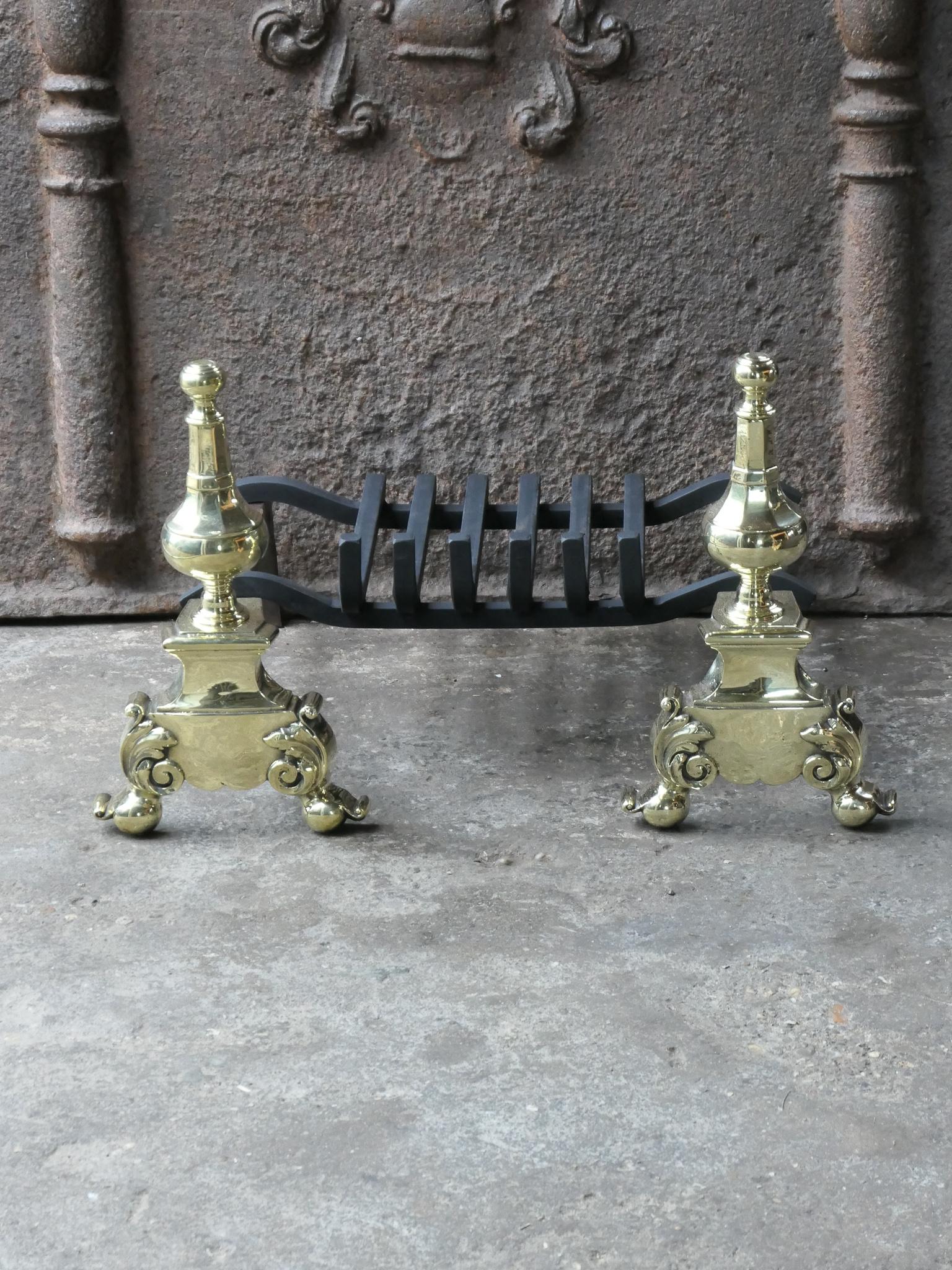 Antique French Louis XV Fireplace Grate, 18th Century In Good Condition For Sale In Amerongen, NL