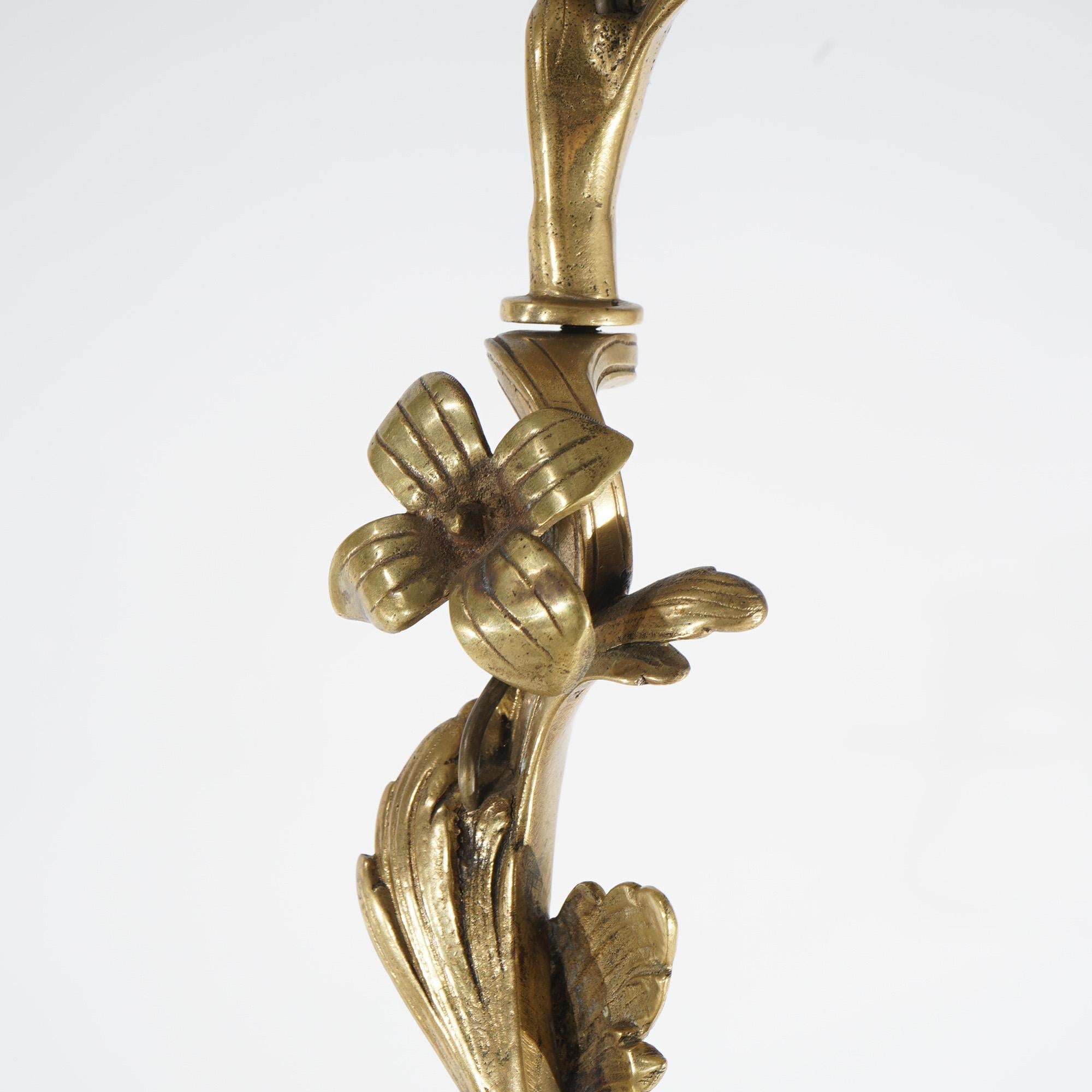 Antiker französischer figuraler Cherub-Kandelaber aus vergoldeter Bronze im Louis XIV.-Stil, um 1880 im Angebot 5