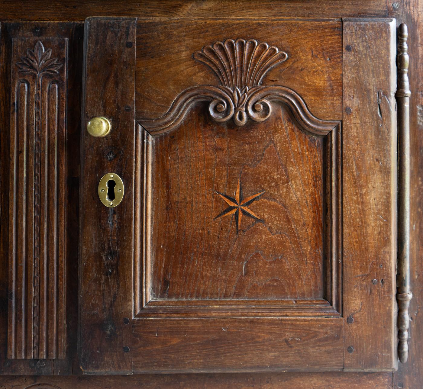 Intagliato a mano Antique French Louis XIV Inlaid and Carved Oak Cabinet, Early 18Th C. in vendita