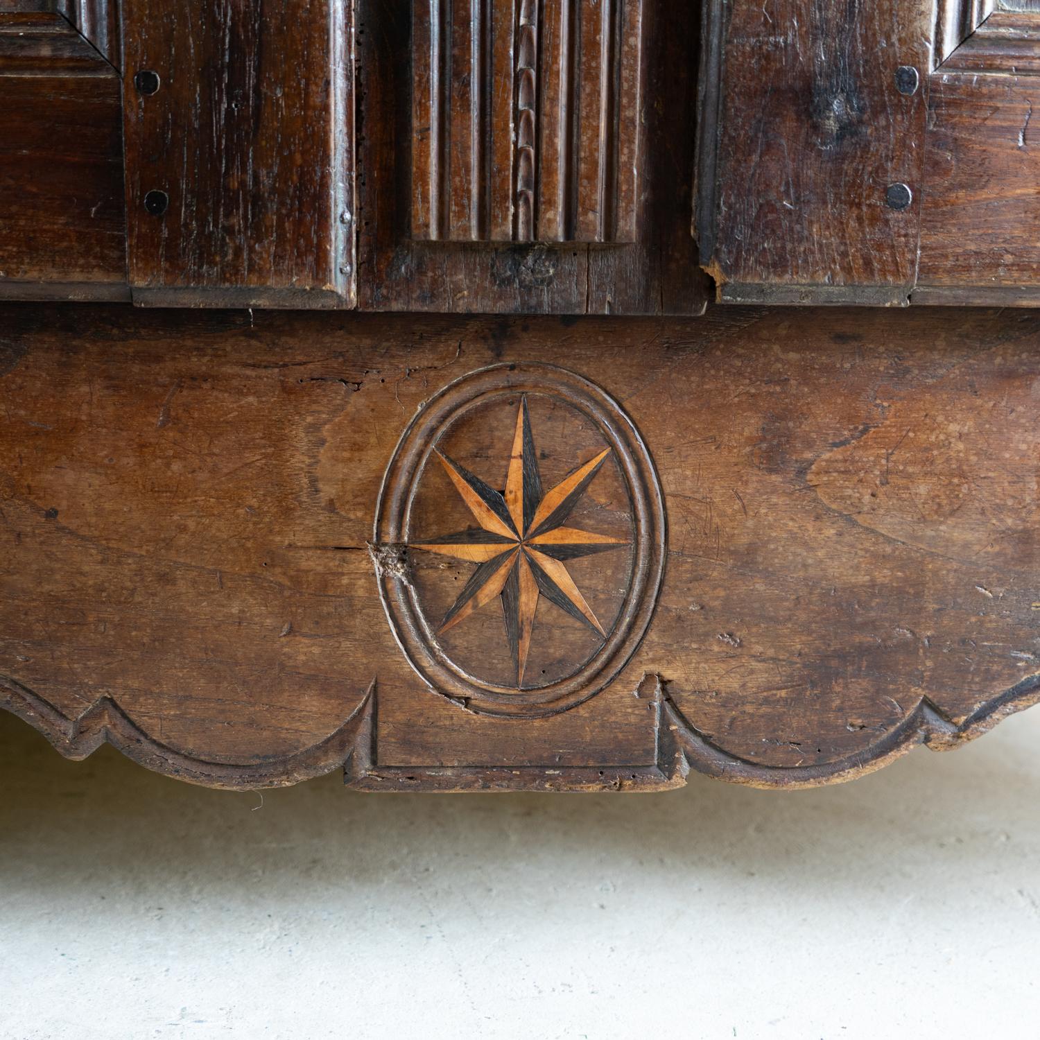 Ottone Antique French Louis XIV Inlaid and Carved Oak Cabinet, Early 18Th C. in vendita