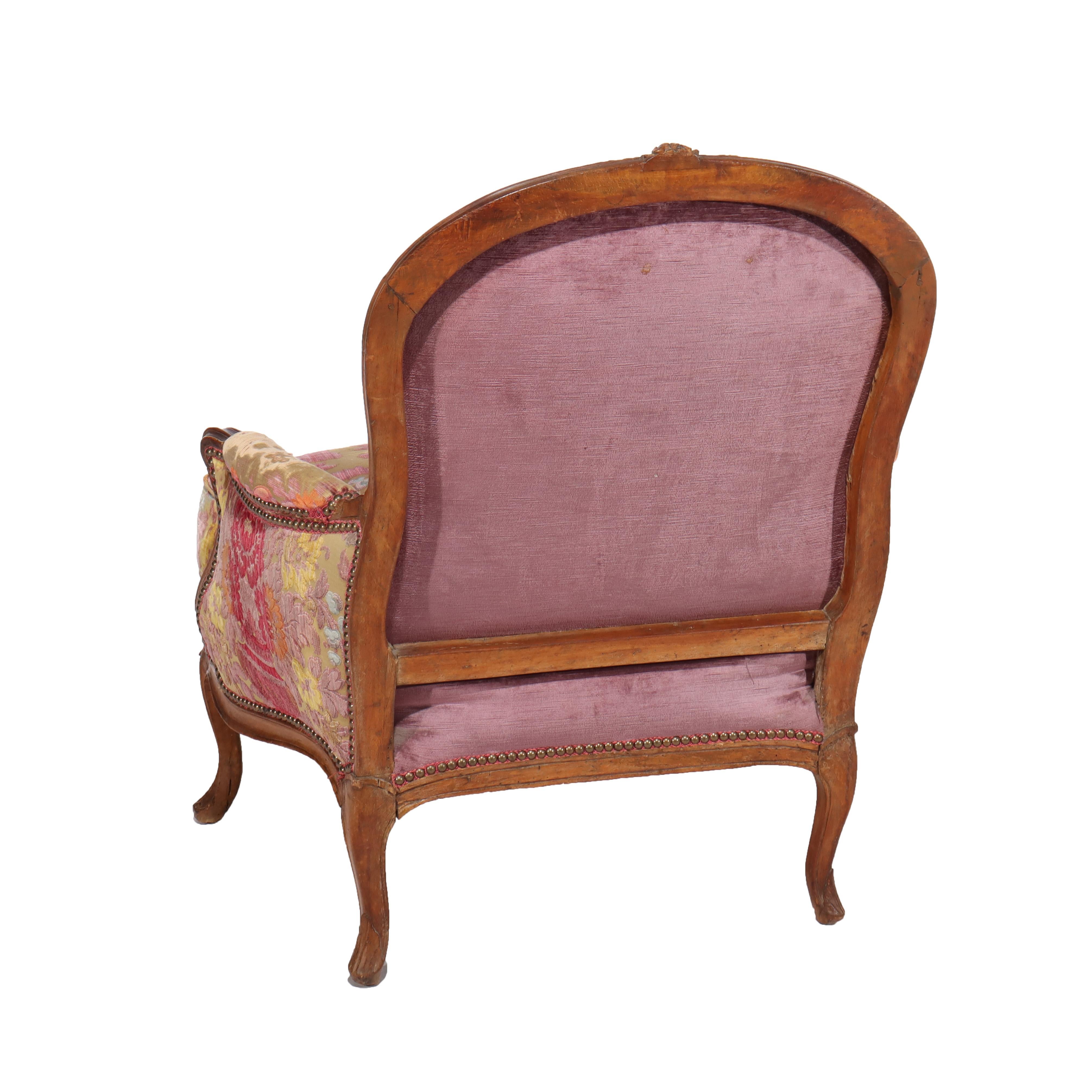 Ancien fauteuil Louis XIV en noyer sculpté et surchargé 19ème siècle en vente 3