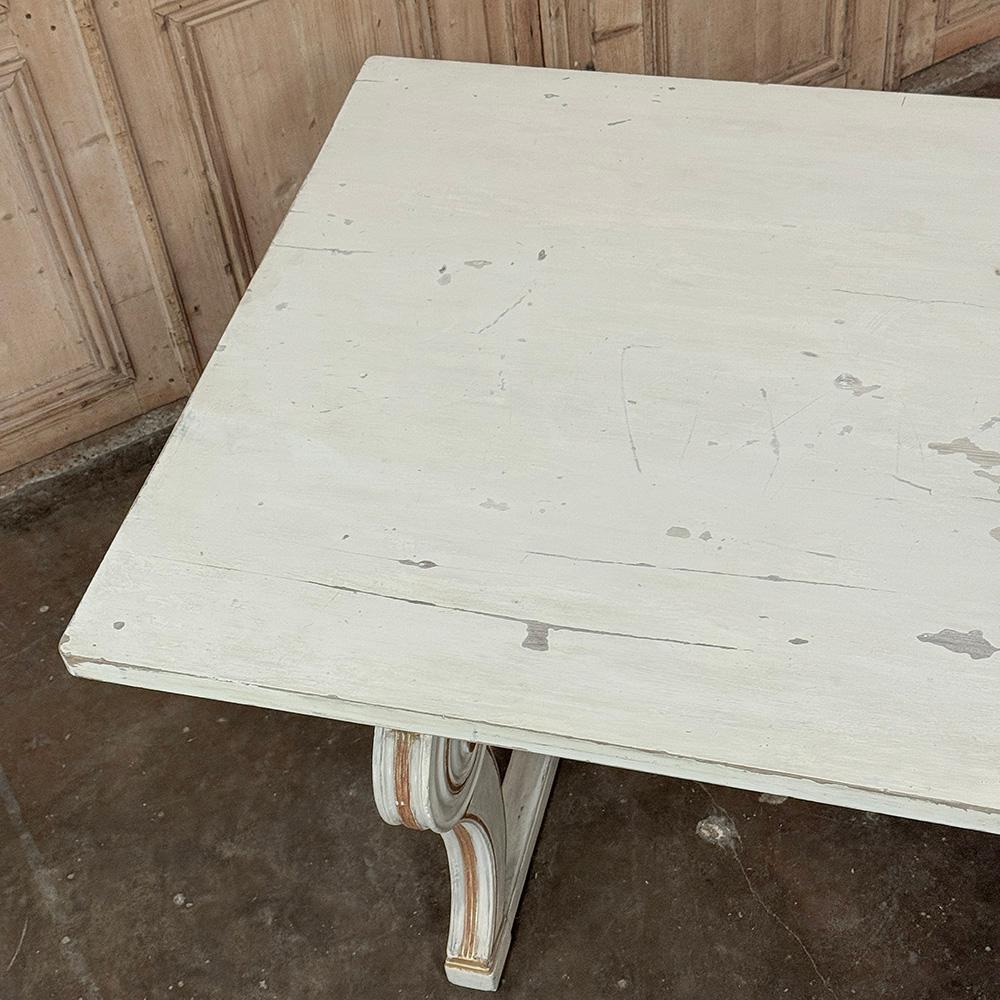 Antique French Mesa de Comedor Pintada Luis XIV en venta 9