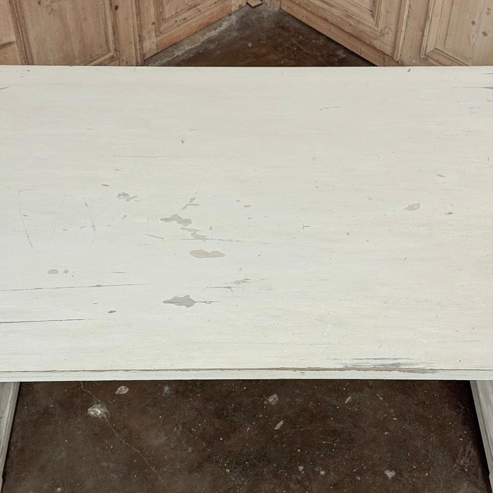 Antique French Mesa de Comedor Pintada Luis XIV en venta 10