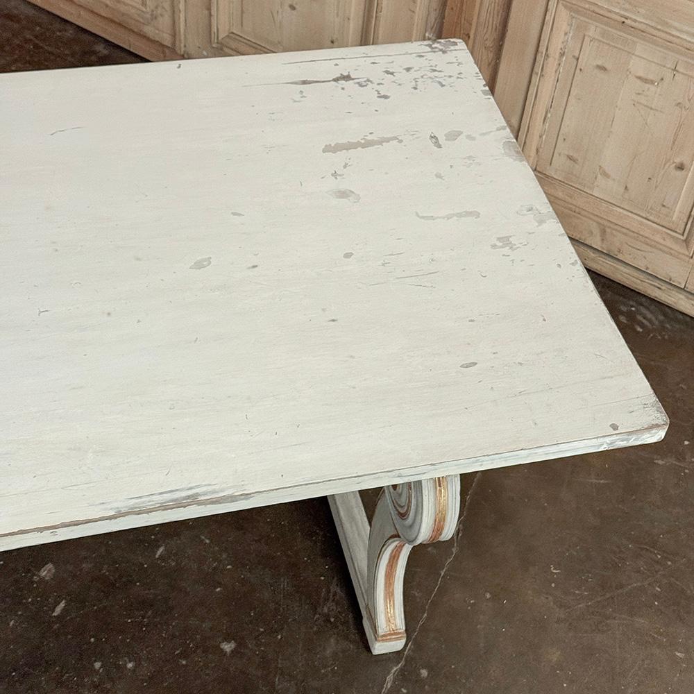 Antique French Mesa de Comedor Pintada Luis XIV en venta 11