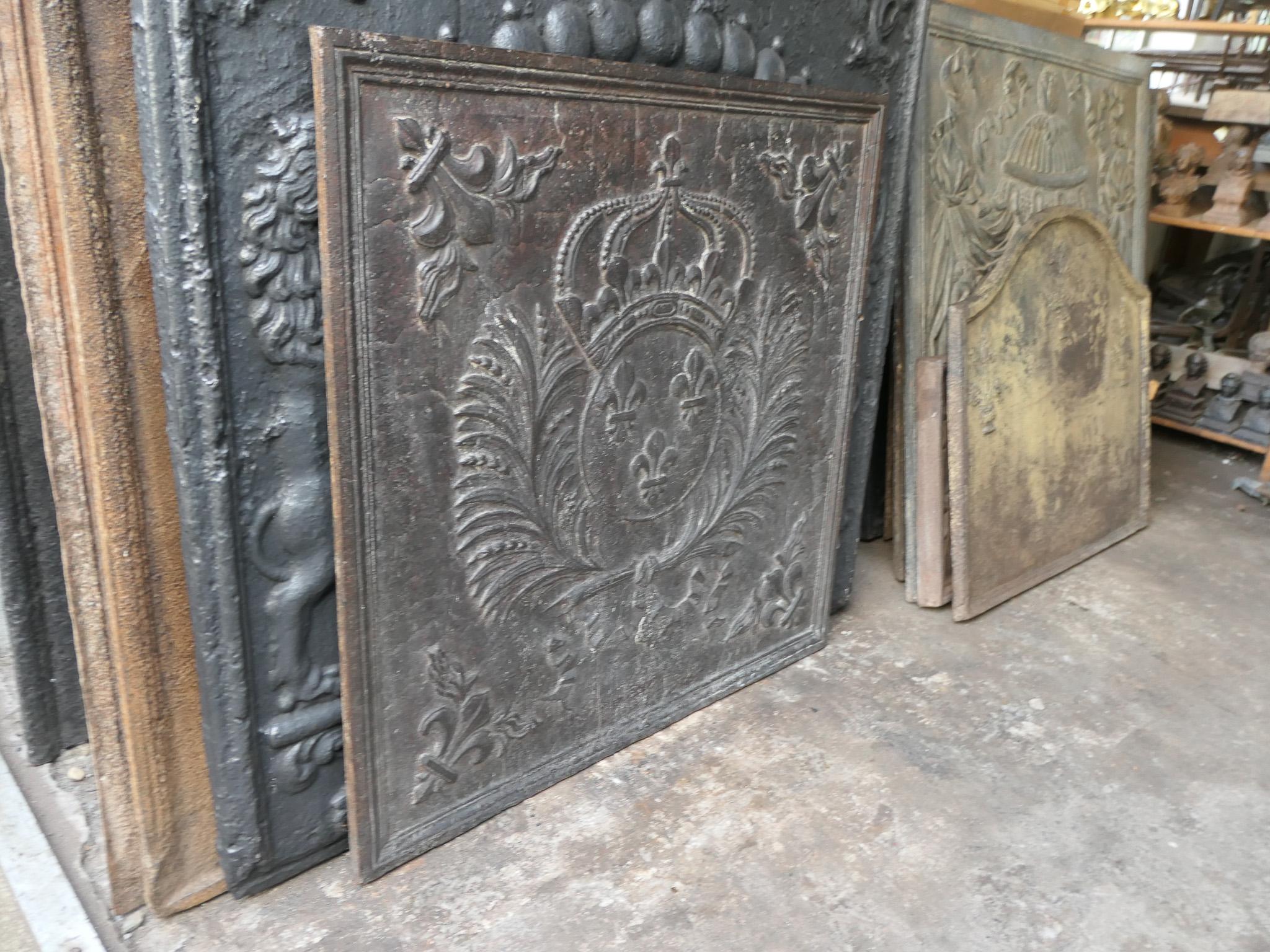 Antique French Louis XIV Period 'Arms of France' Fireback / Backsplash For Sale 5