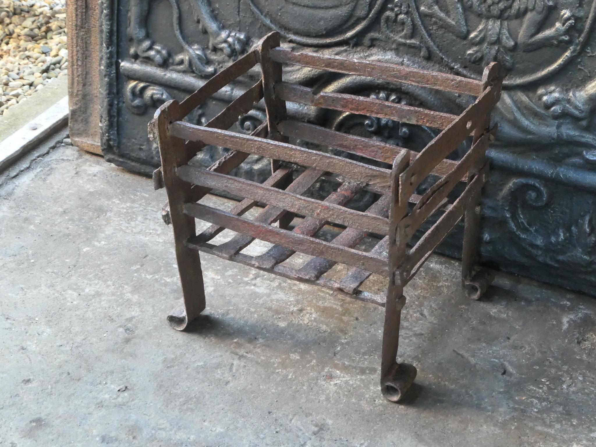 Antique French Louis XIV Period Fireplace Grate, 17th Century For Sale 1