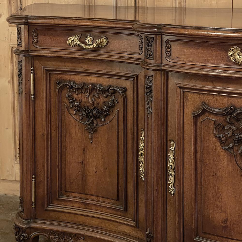 Antique French Louis XIV Serpentine Walnut Buffet For Sale 11