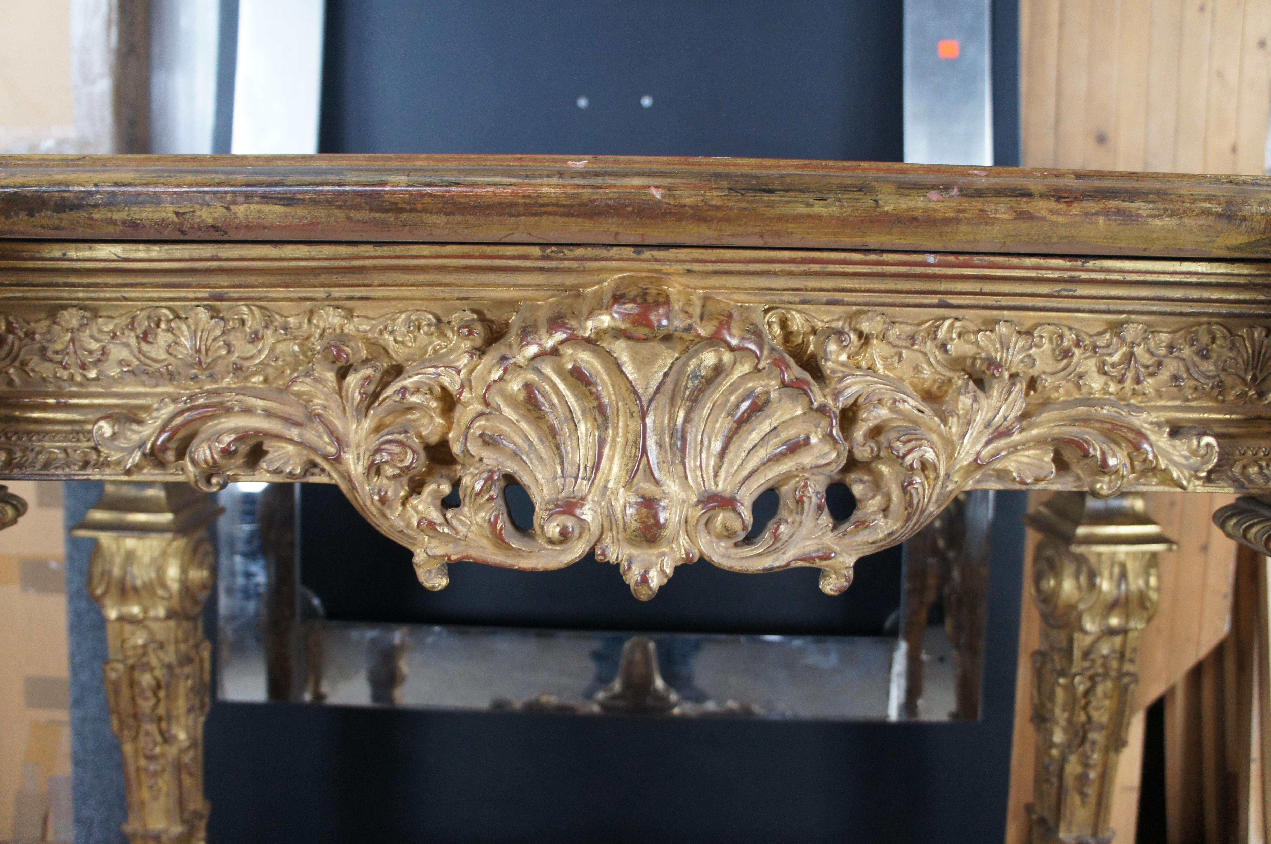 Ancienne table console française de style Louis XIV en bois doré sculpté et encadrée de 76 pouces en vente 3