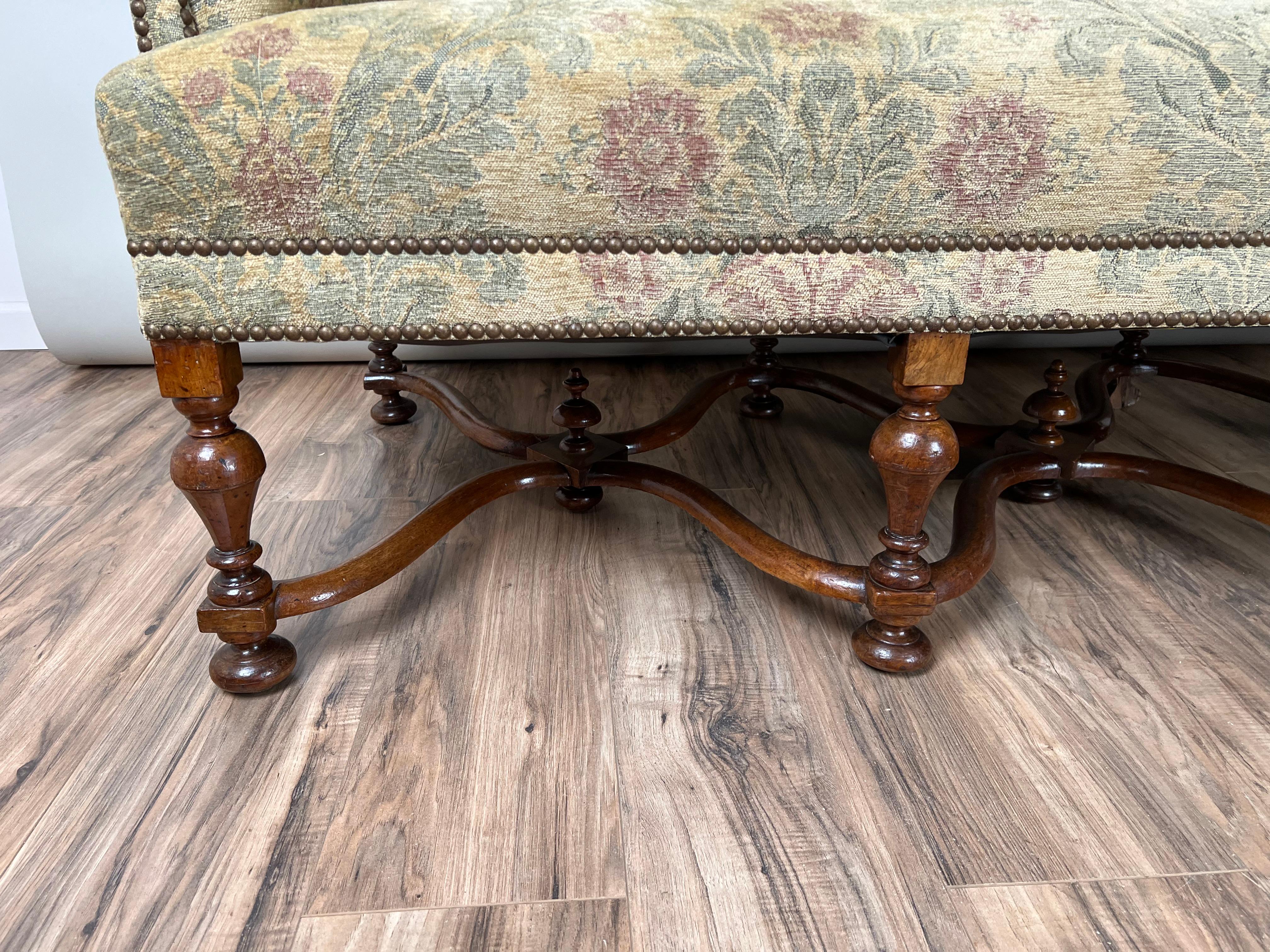 Antique French Louis XIV Style Highback Settee c. Late 19th Century For Sale 3